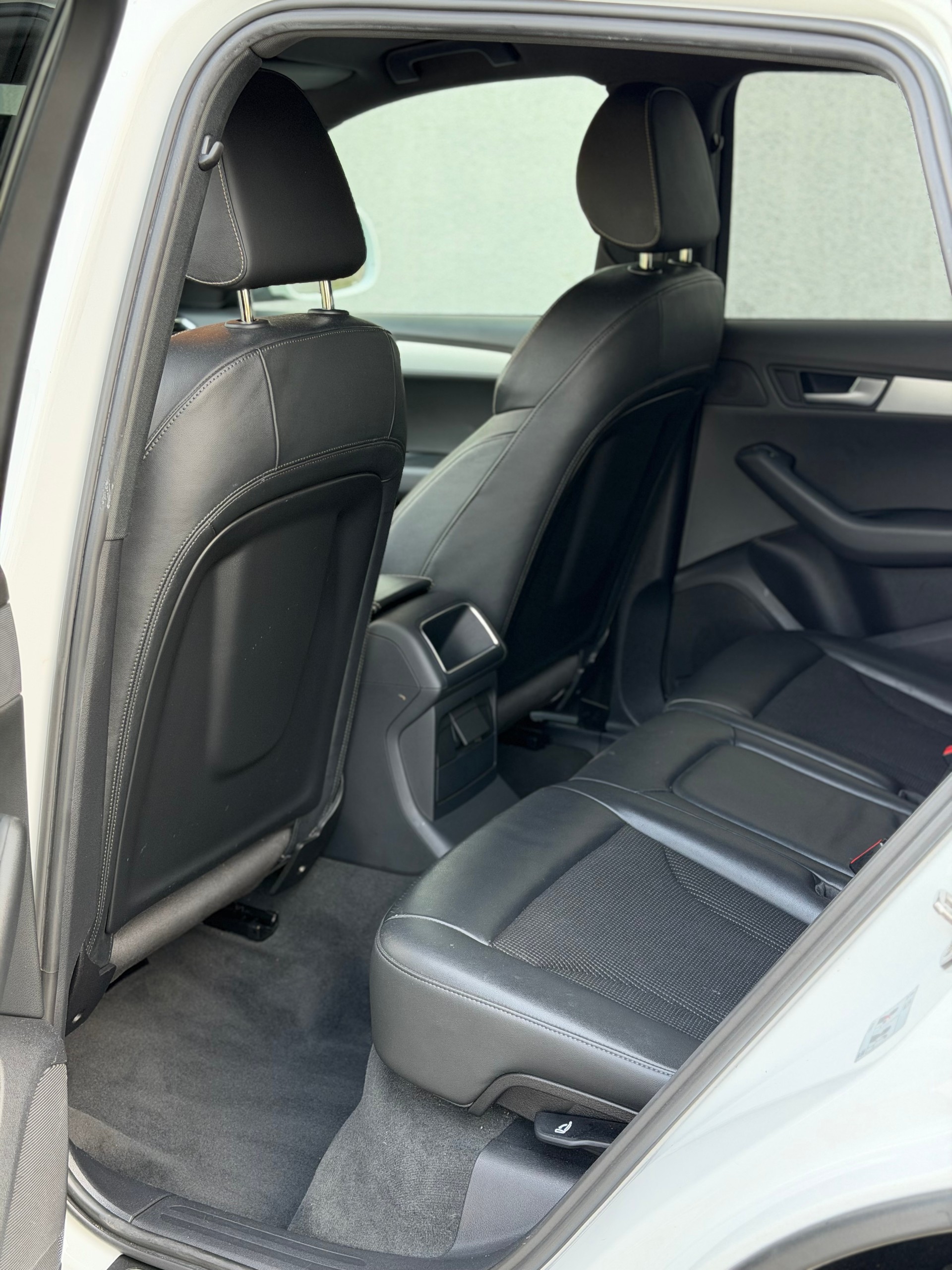 AUDI Q5 2.0 TDI quattro S-tronic-image-9