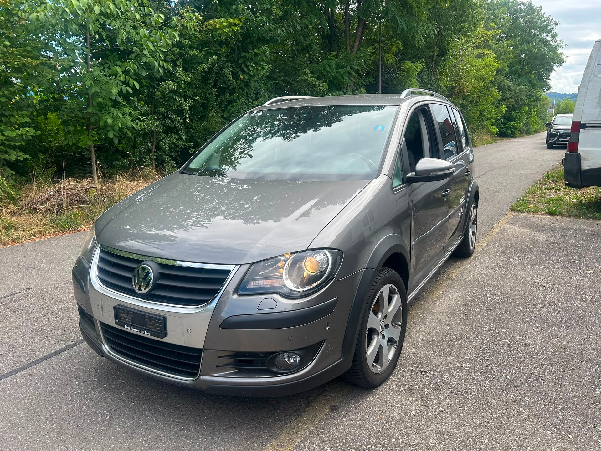 VW CrossTouran 1.4 TSI Scott Limited Edition-image-1