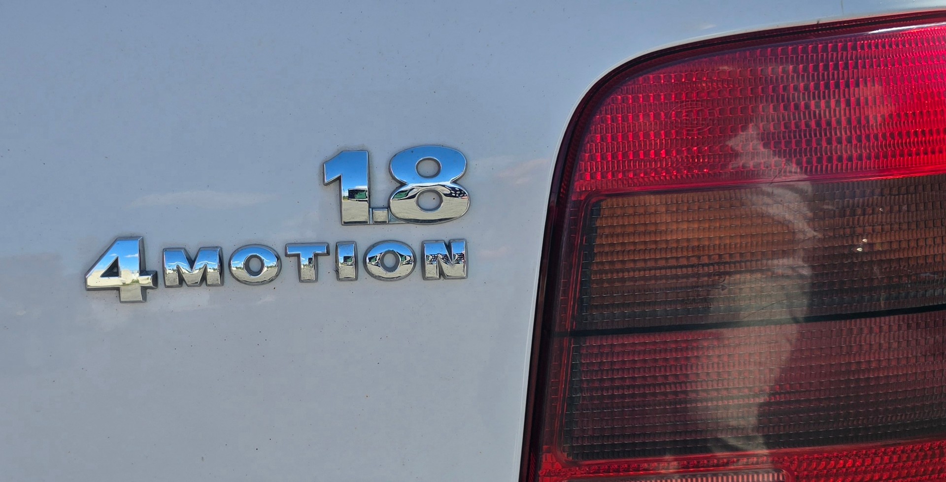 VW Golf 1.8 Comfortline 4Motion-image-9