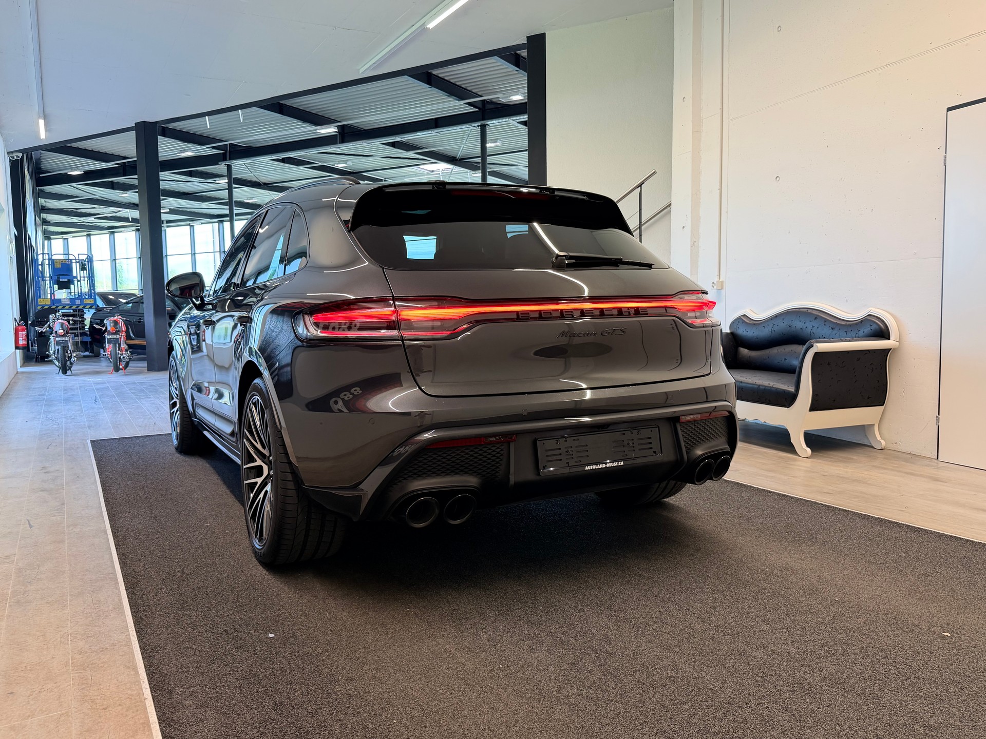 PORSCHE Macan GTS PDK-image-8