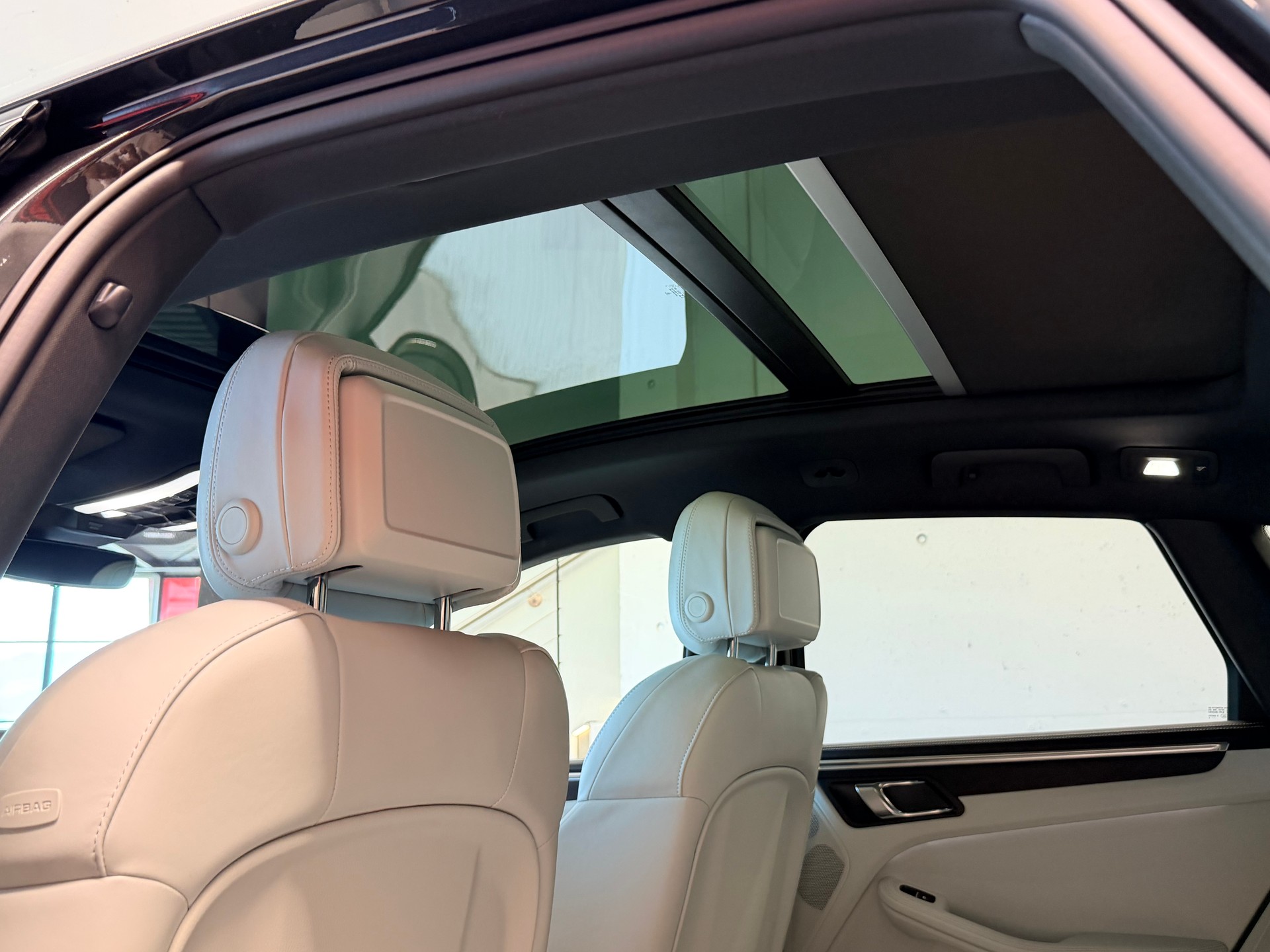 PORSCHE Macan GTS PDK-image-19