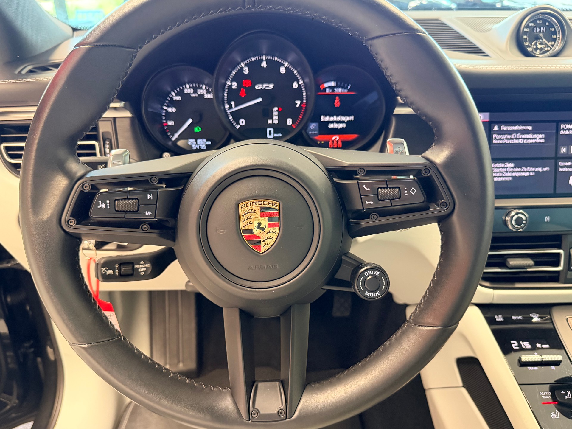 PORSCHE Macan GTS PDK-image-30