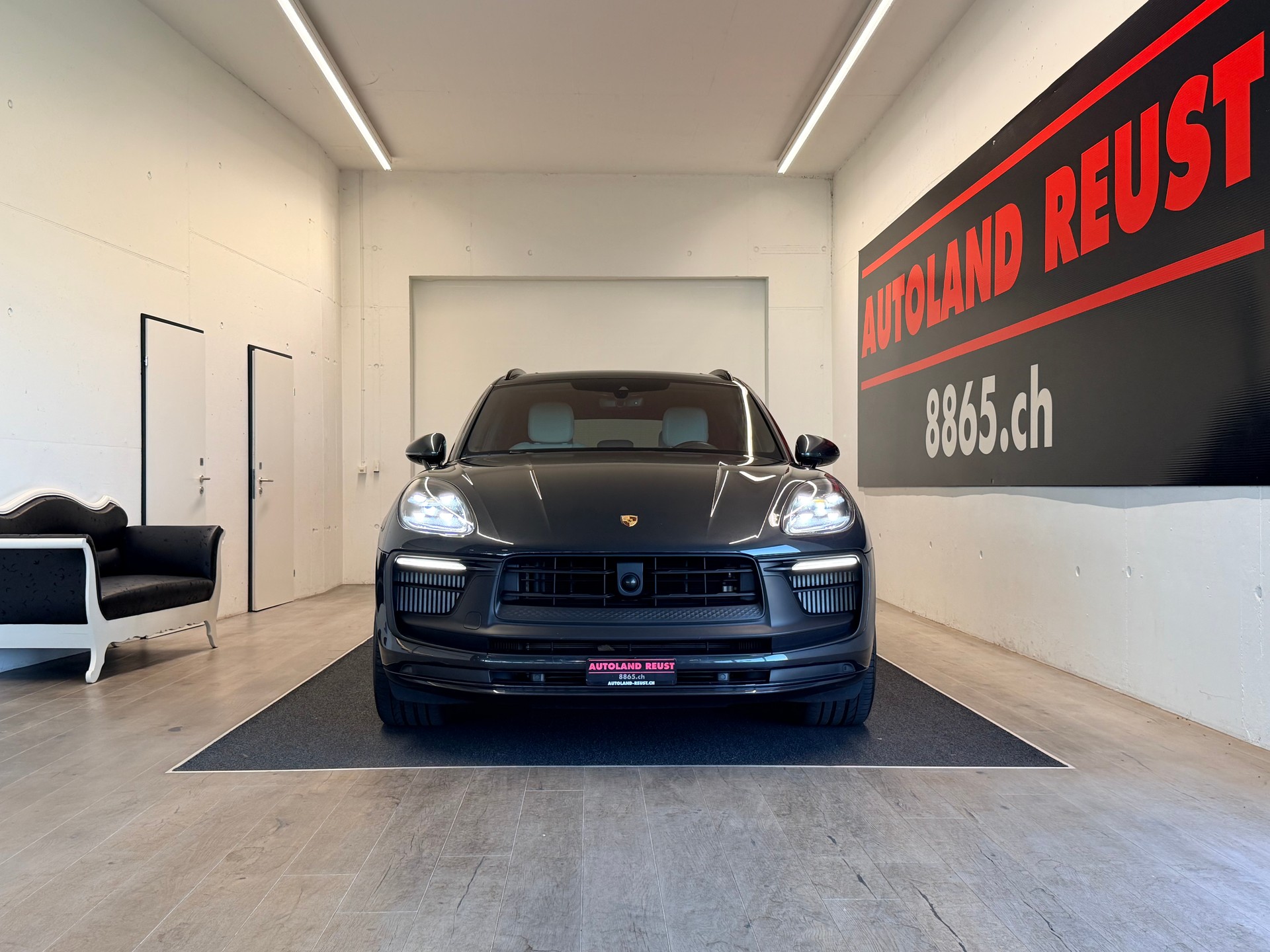 PORSCHE Macan GTS PDK-image-1