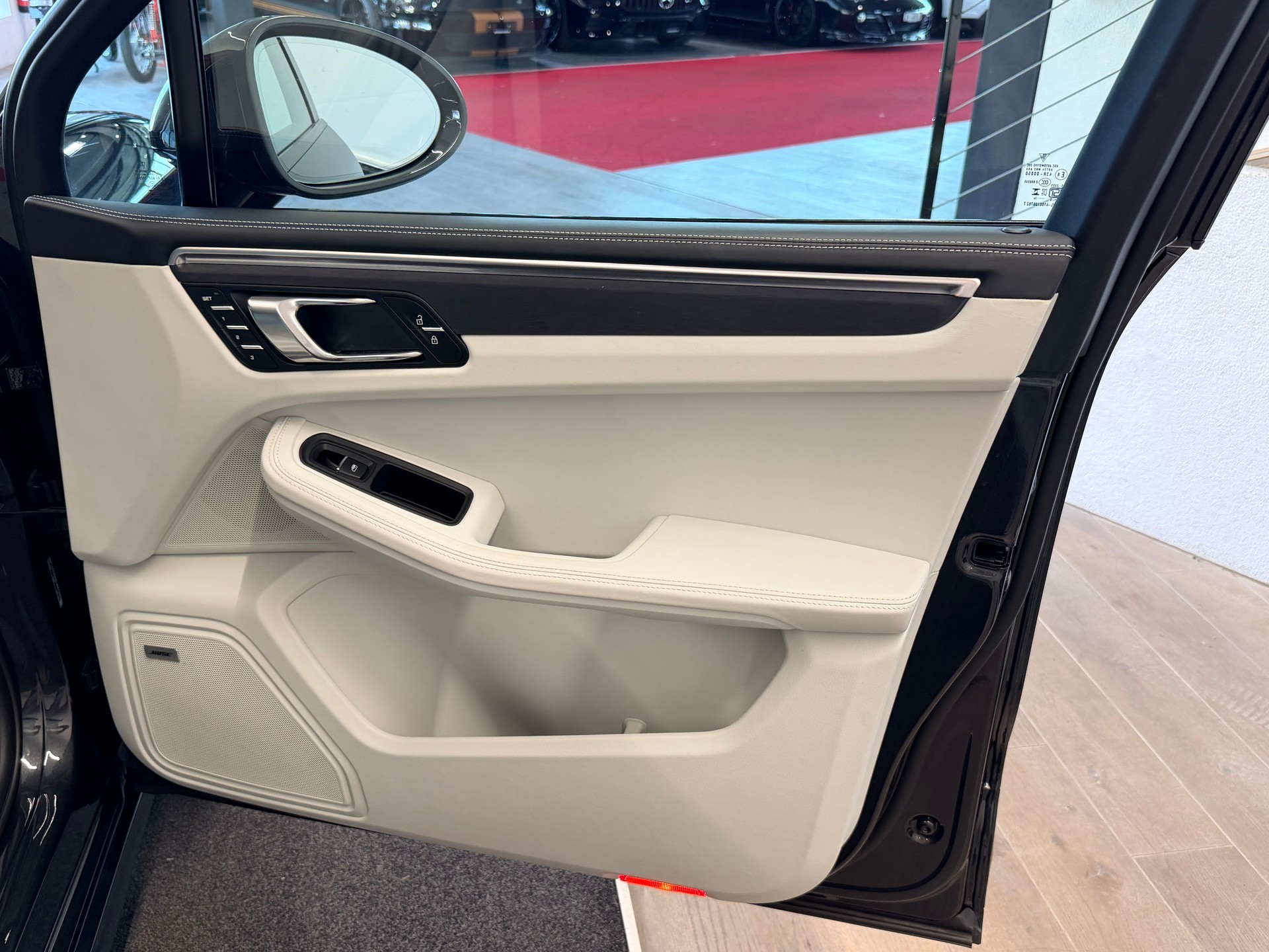 PORSCHE Macan GTS PDK-image-25