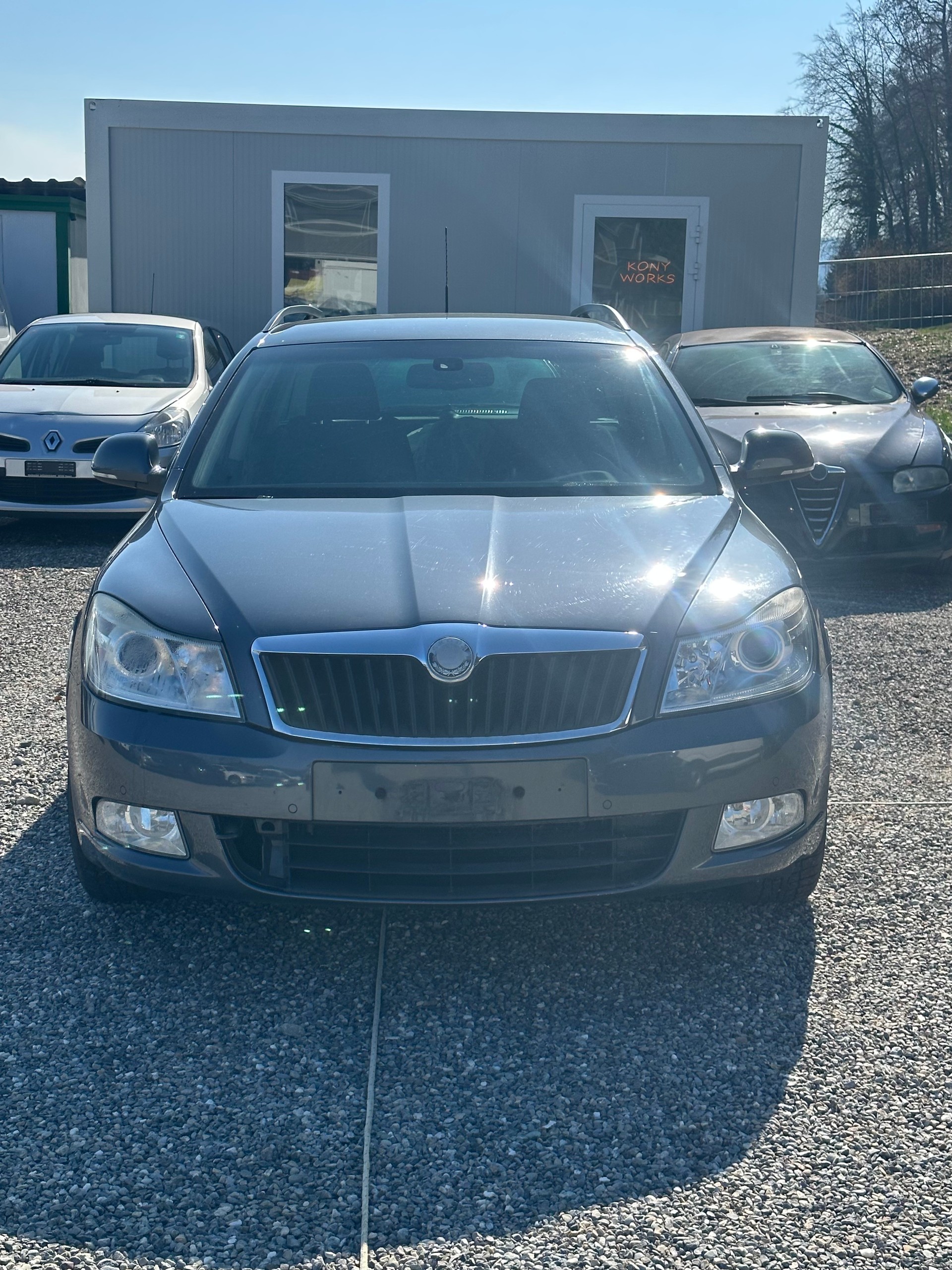 SKODA Octavia Combi 1.8 TSI Swiss Adventure 4x4-image-1