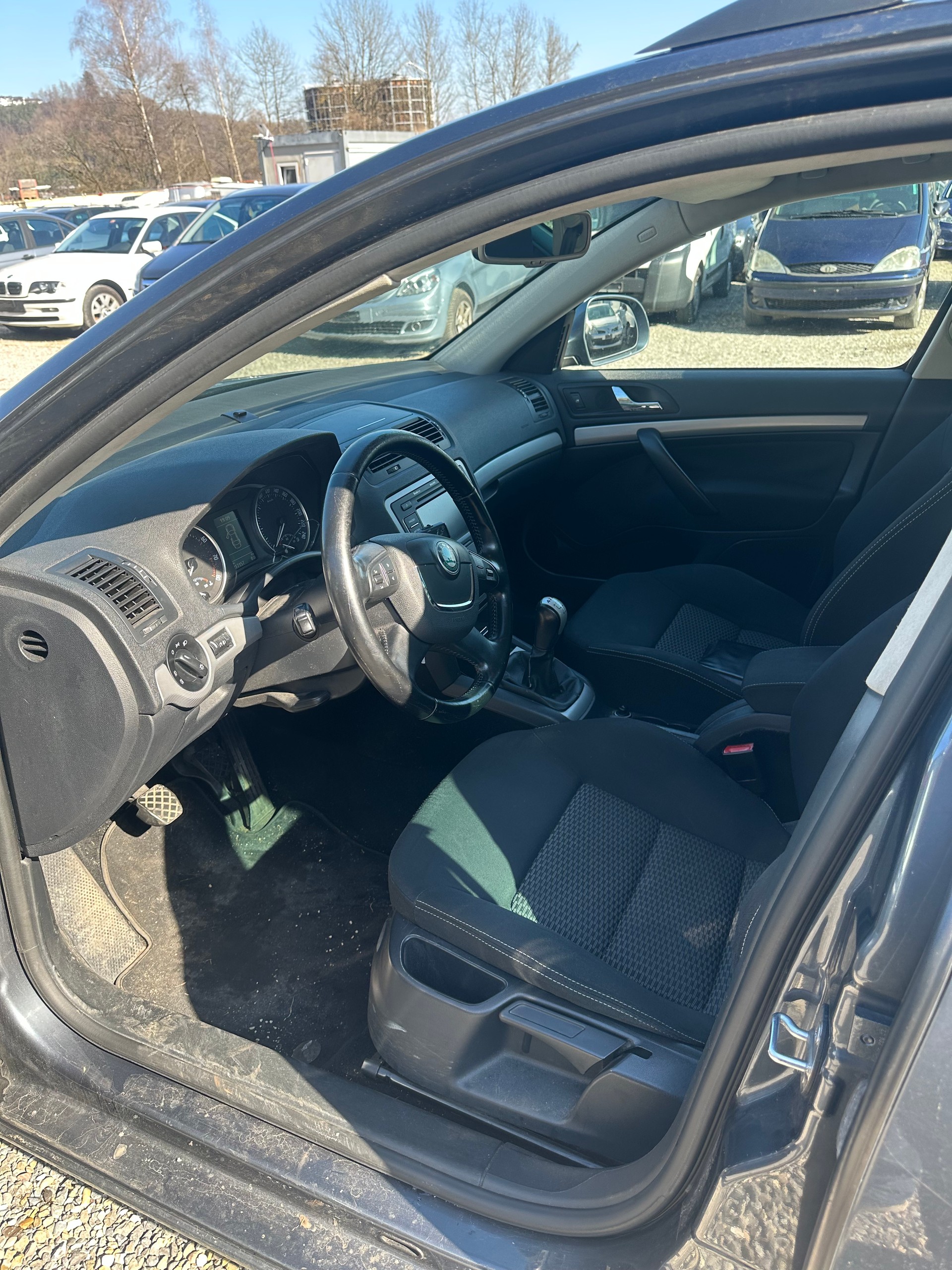 SKODA Octavia Combi 1.8 TSI Swiss Adventure 4x4-image-6