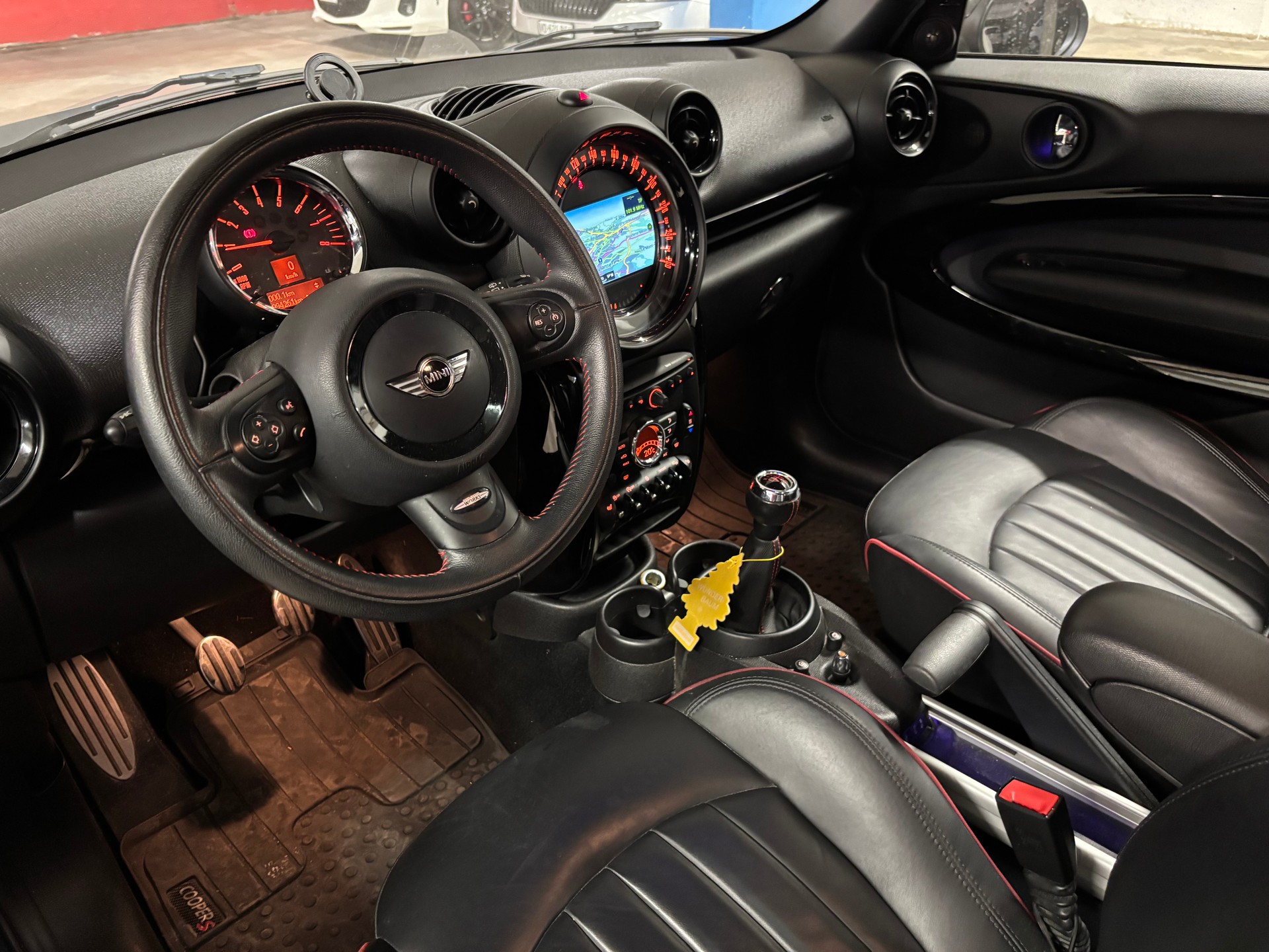 MINI Paceman John Cooper Works ALL4-image-4
