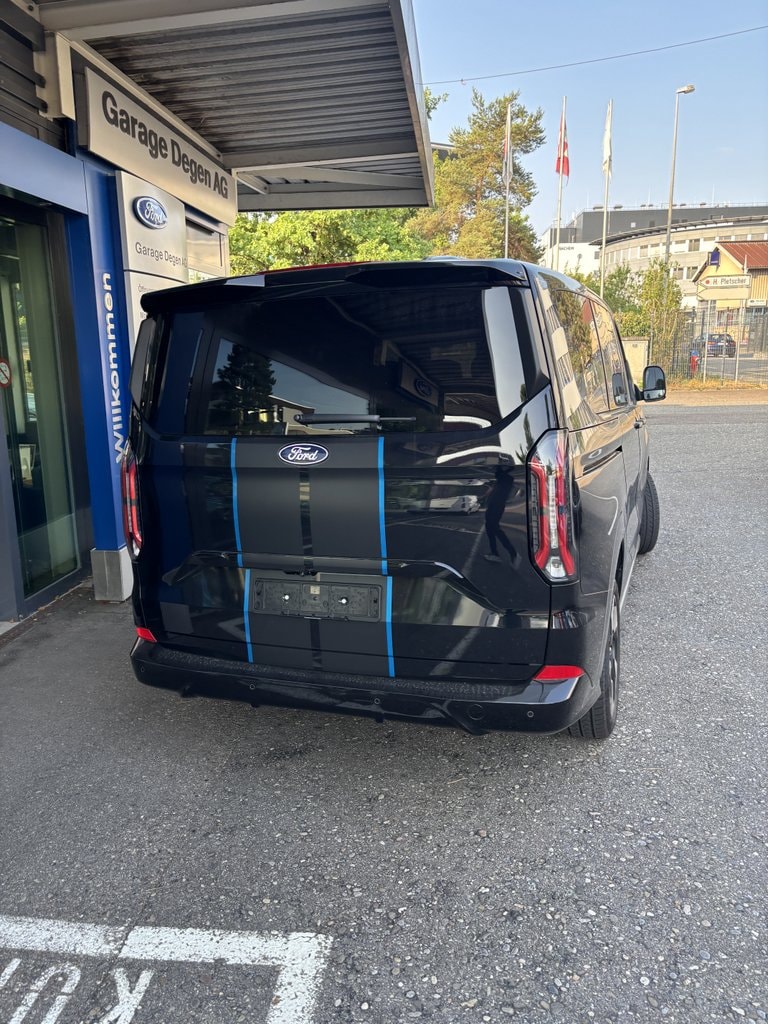 FORD Tourneo Custom 320 L1 2.0 EcoBlue 170 Sport-image-23