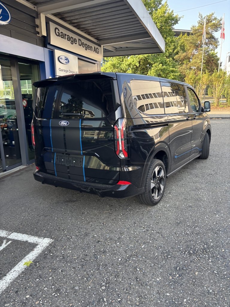FORD Tourneo Custom 320 L1 2.0 EcoBlue 170 Sport-image-24