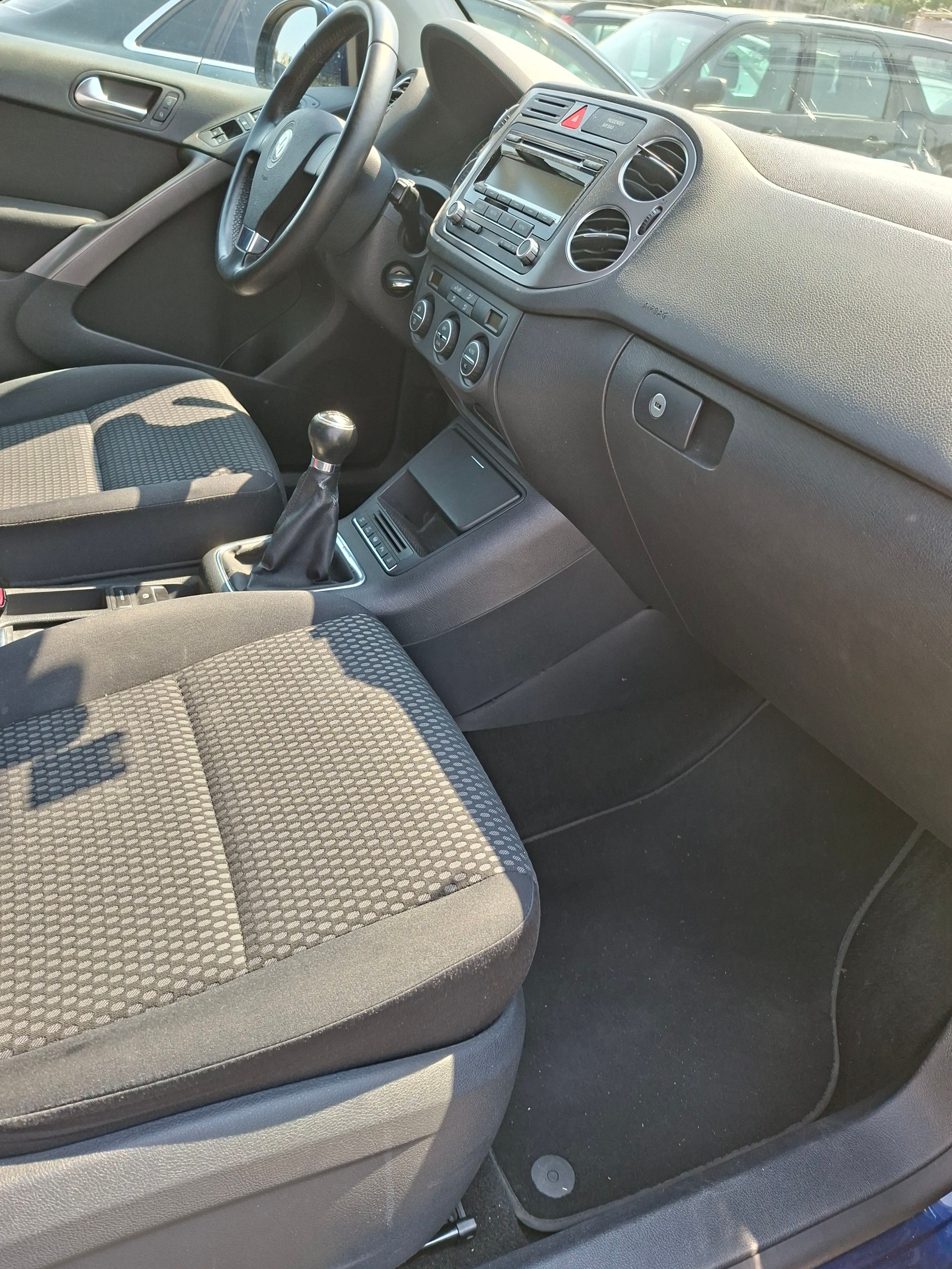 VW Tiguan 2.0 TSI Sport&Style-image-5