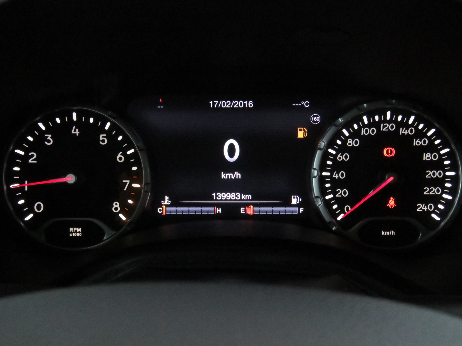 JEEP Renegade 1.4 Turbo Limited-image-16