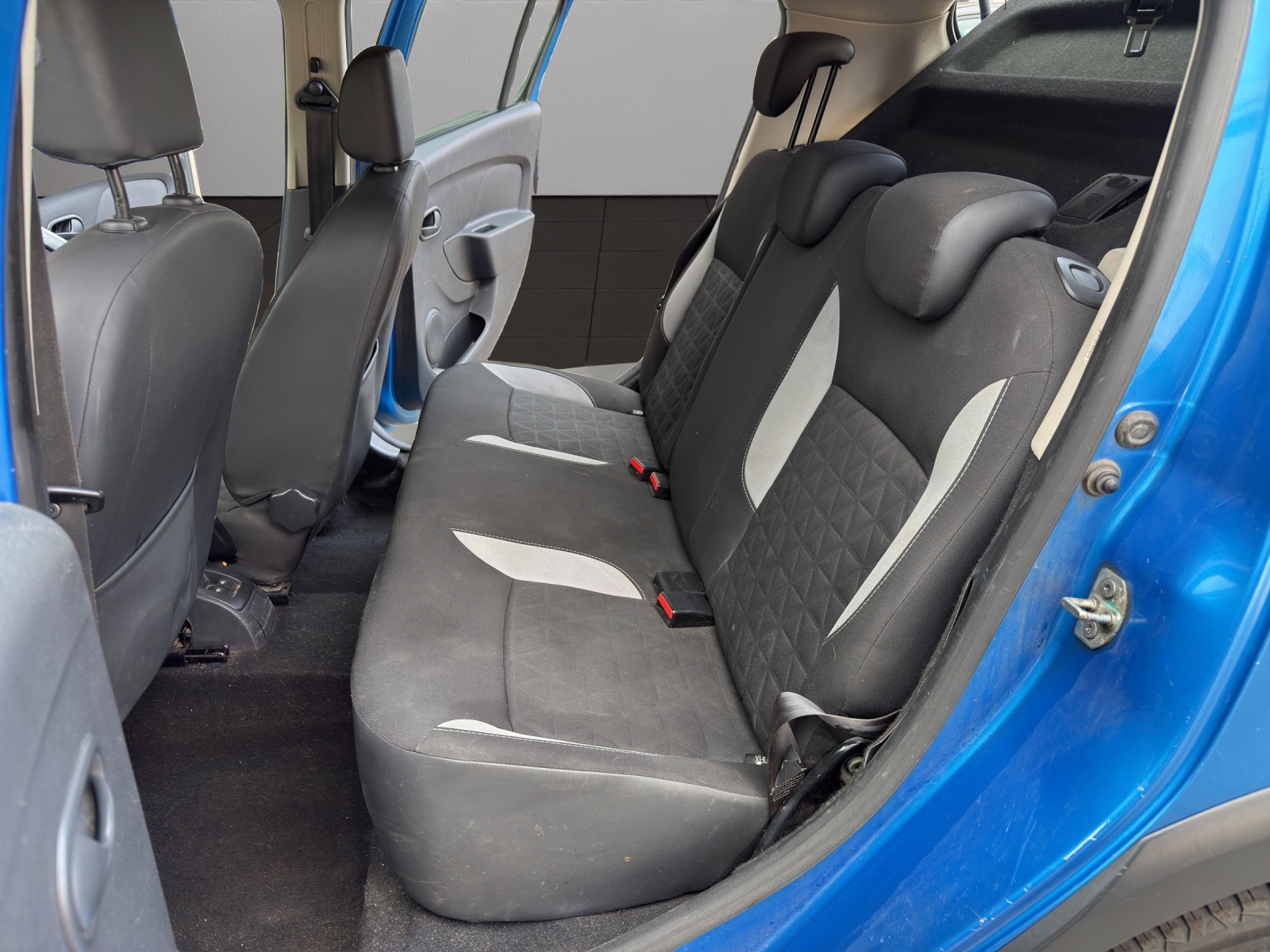 DACIA Sandero 1.5 dCi Stepway Lauréate-image-12