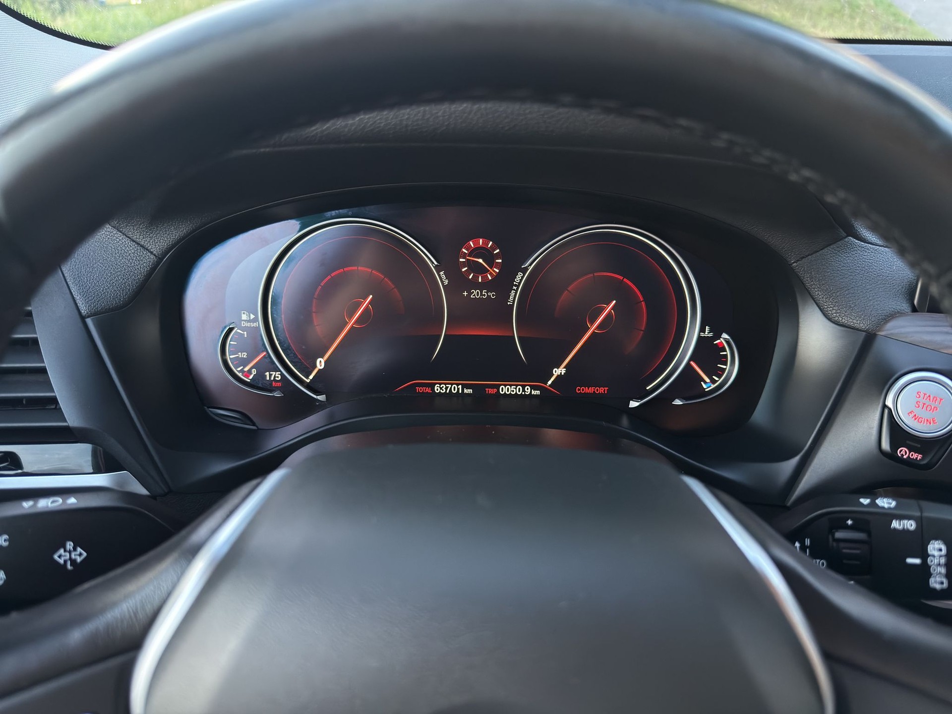 BMW X3 xDrive 20d Individual Luxury Line Steptronic-image-15
