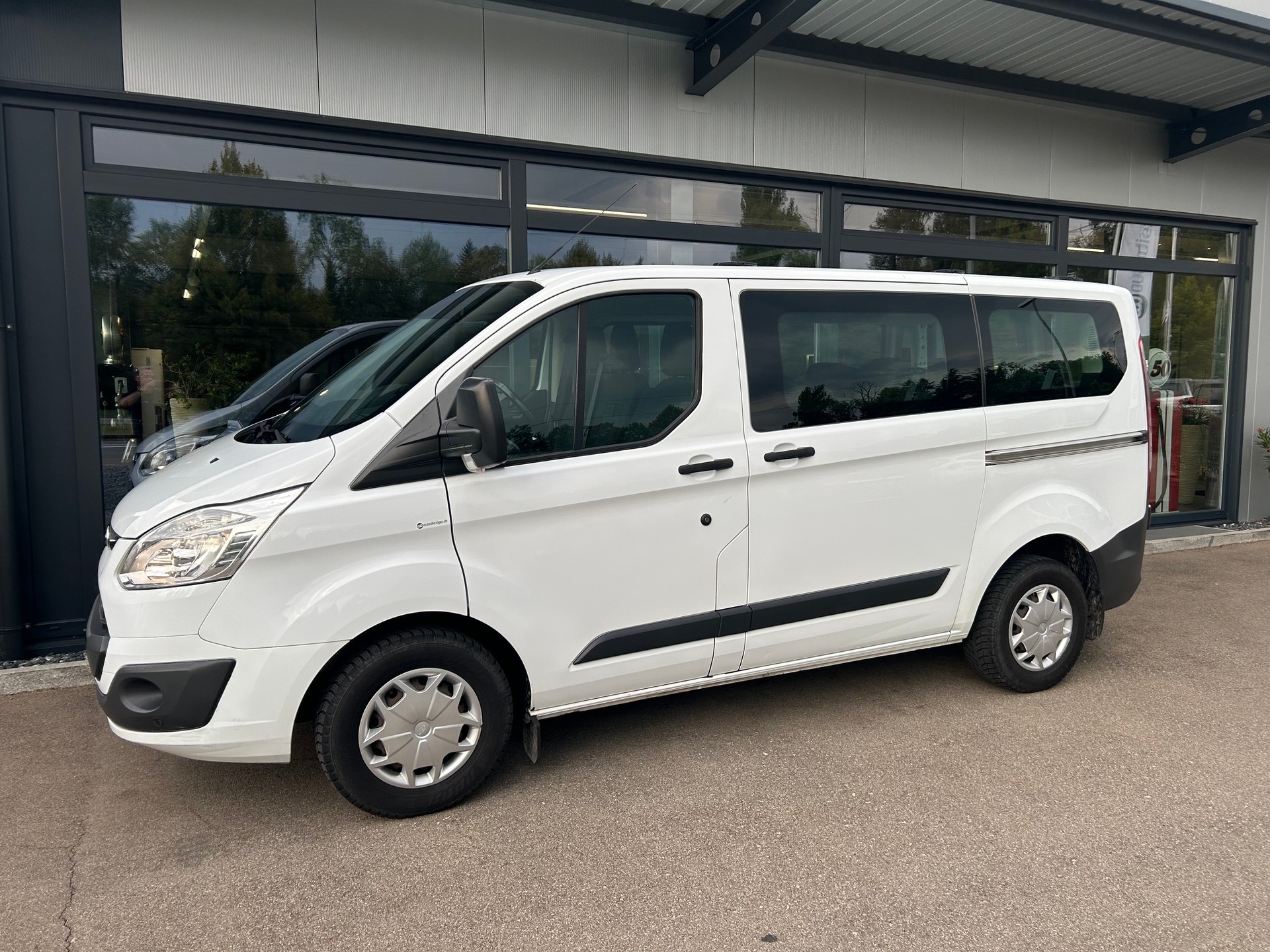 FORD Transit Custom 310 L1H1 Trend-image-2
