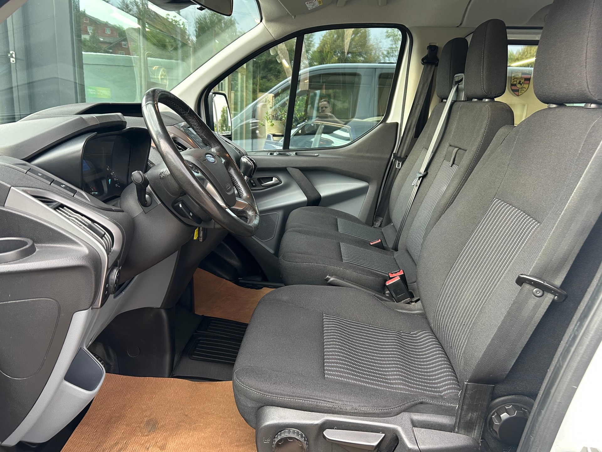 FORD Transit Custom 310 L1H1 Trend-image-9