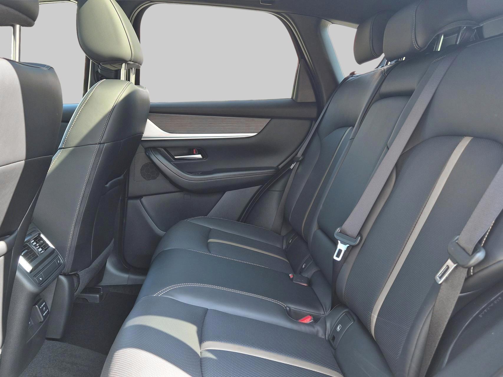 MAZDA CX-60 e-Skyactiv PHEV 327 AWD Homura Plus-image-8