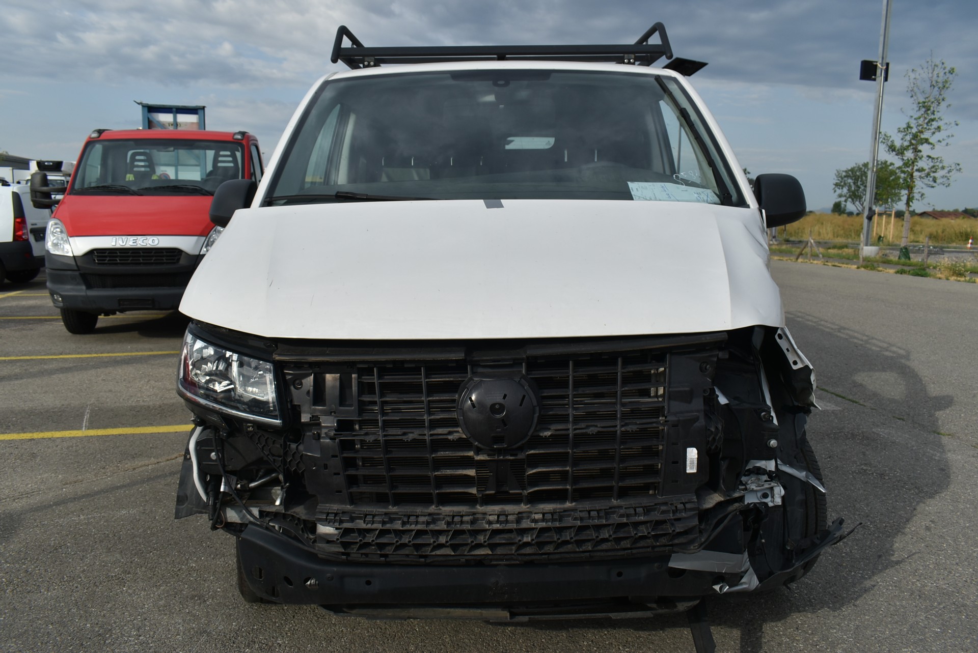 VW T6.1 2.0 TDI Entry-image-2