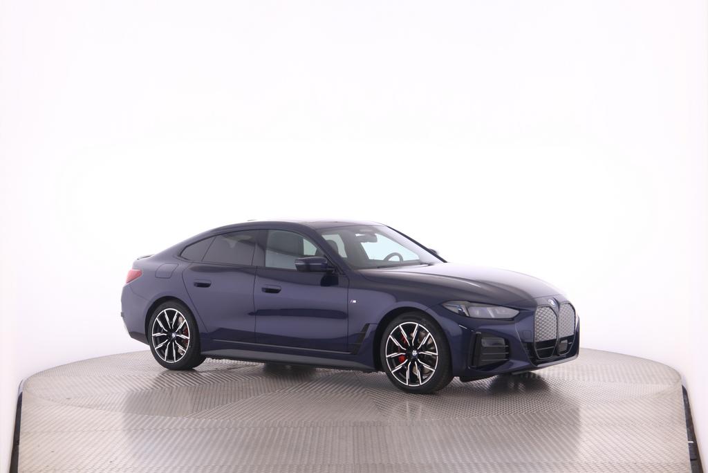 BMW i4 xDrive40-image-8