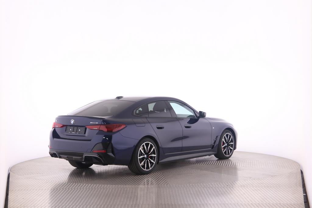 BMW i4 xDrive40-image-6