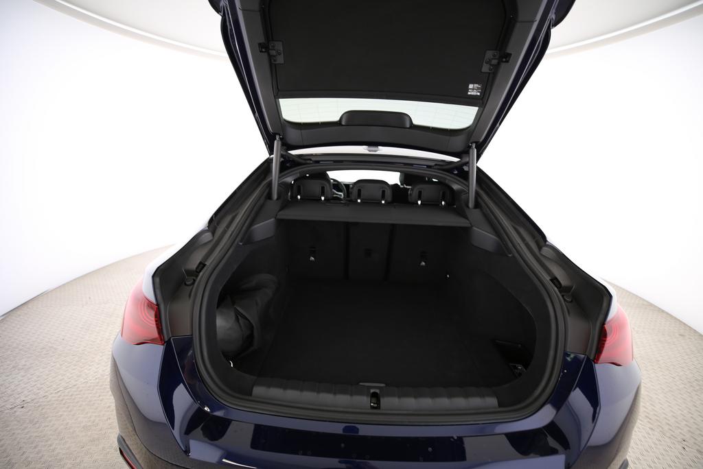BMW i4 xDrive40-image-19