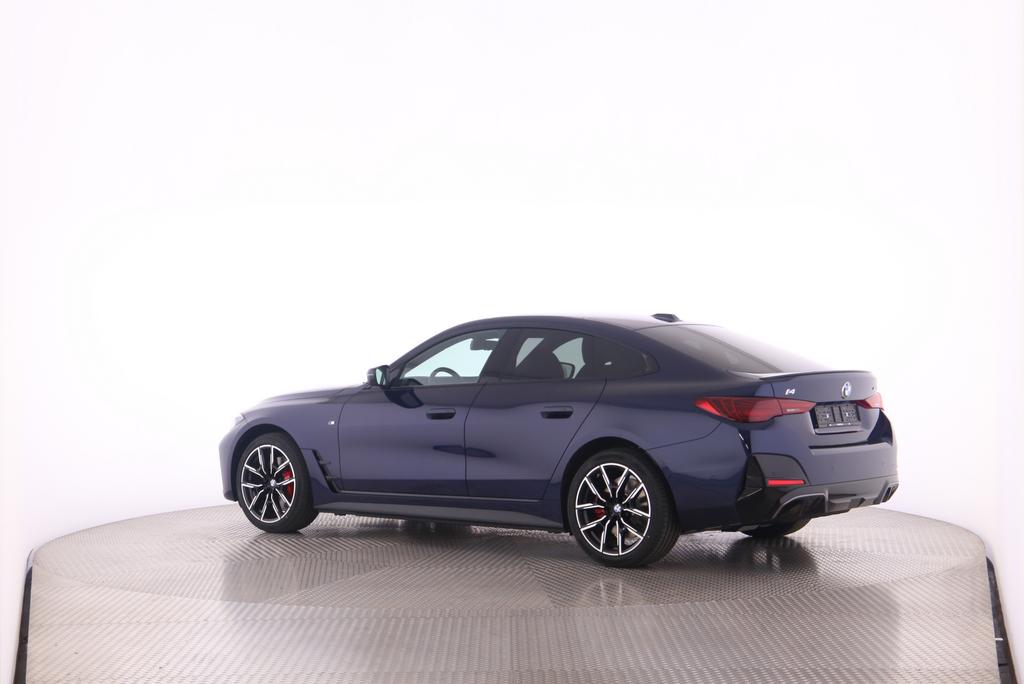BMW i4 xDrive40-image-3