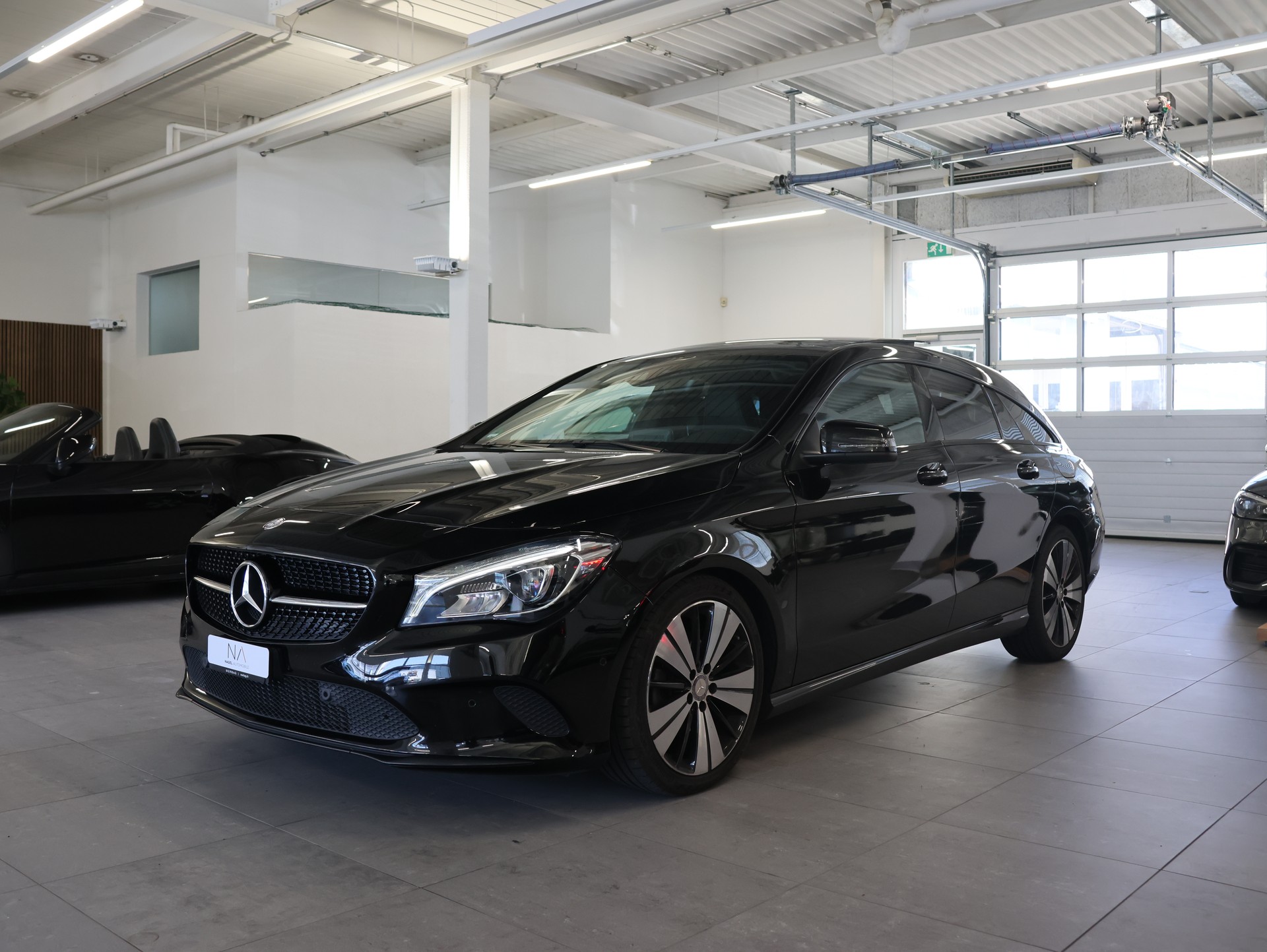 MERCEDES-BENZ CLA Shooting Brake 200 AMG Line 7G-DCT *Sitzheizung* *Rückfahrkamera* *Panoramadach*-image-3