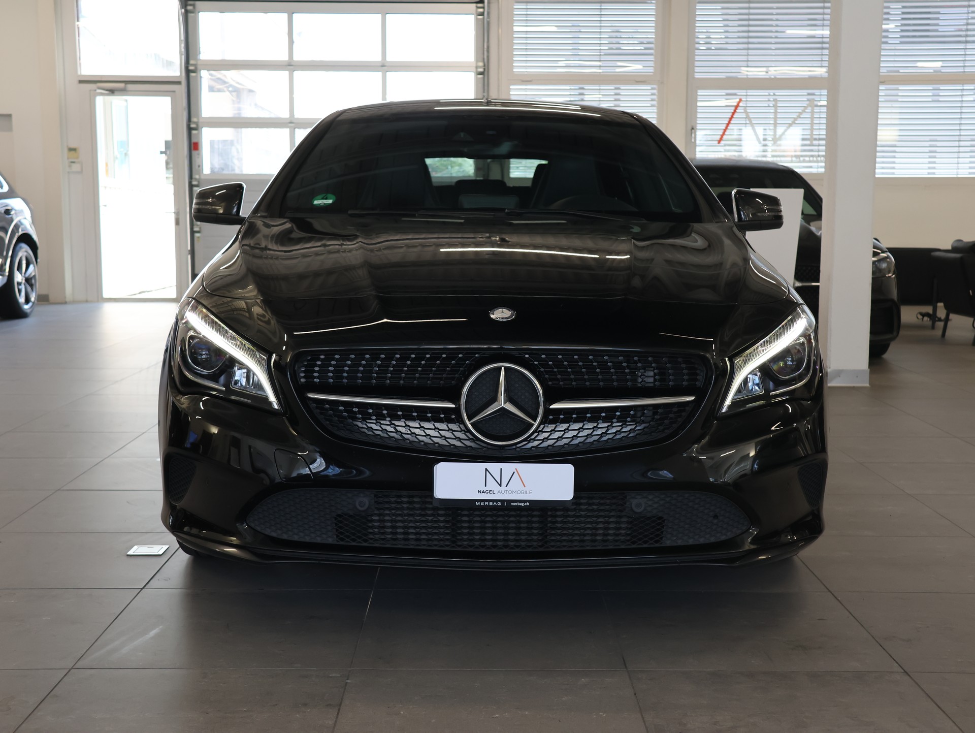 MERCEDES-BENZ CLA Shooting Brake 200 AMG Line 7G-DCT *Sitzheizung* *Rückfahrkamera* *Panoramadach*-image-2