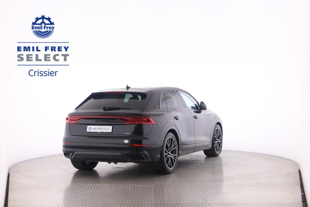 AUDI Q8 3.0 55 TFSI e quattro T-Tronic-image-1