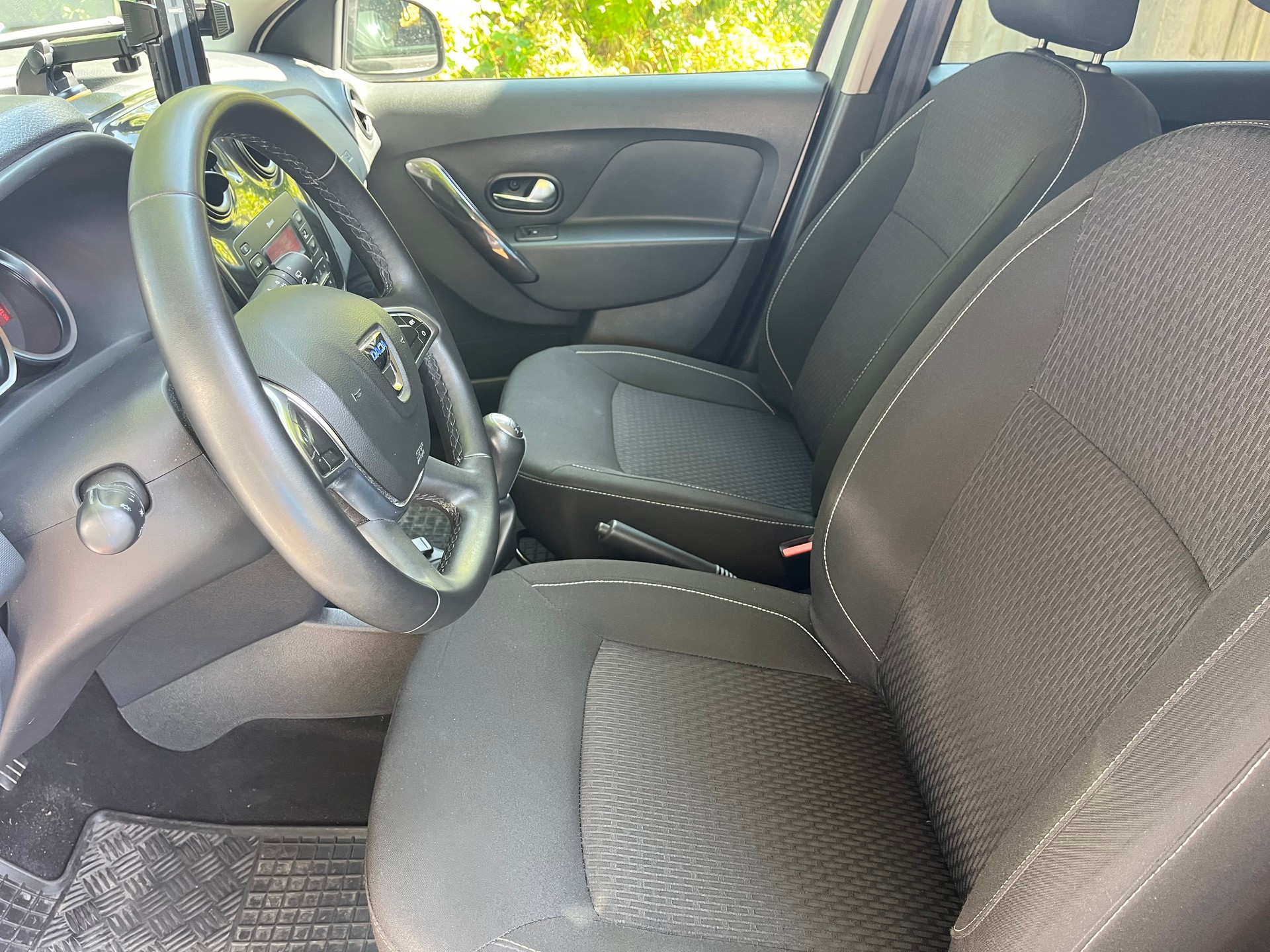 DACIA TCe 90 Comfort-image-4