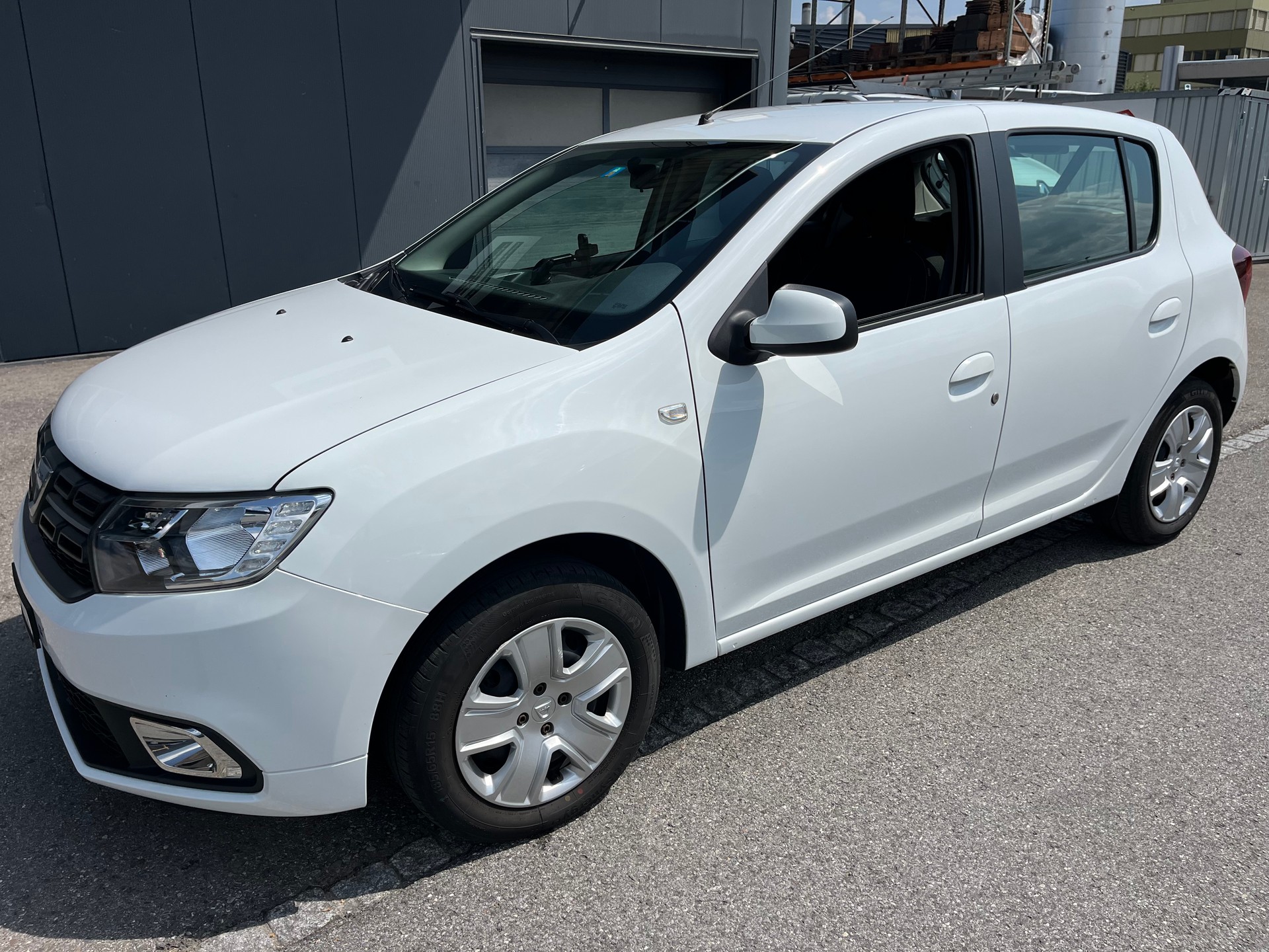 DACIA TCe 90 Comfort-image-0