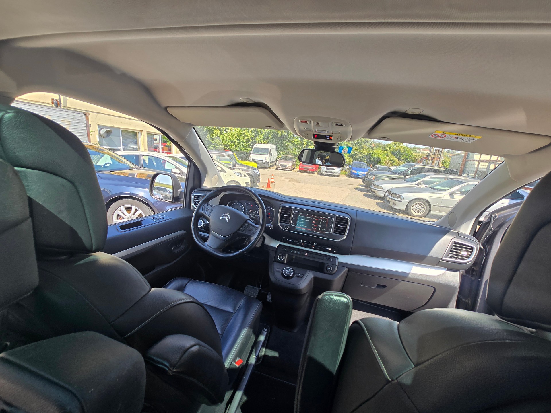 CITROEN Spacetourer 2.0 BlueHDi Business Lounge XL EAT-image-8