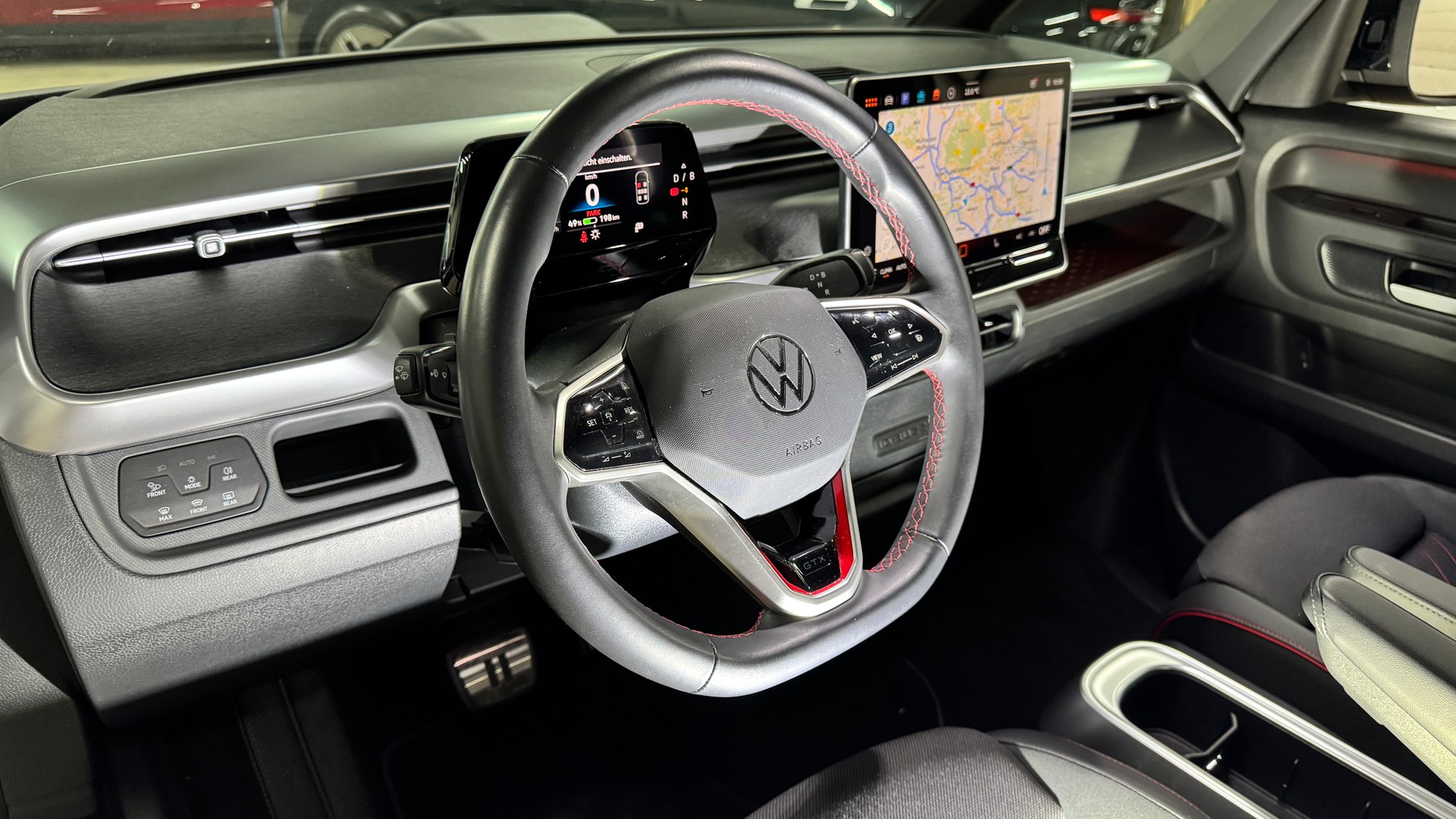 VW ID.Buzz LWB GTX 4 Motion Allrad / 340PS / AHK-image-14