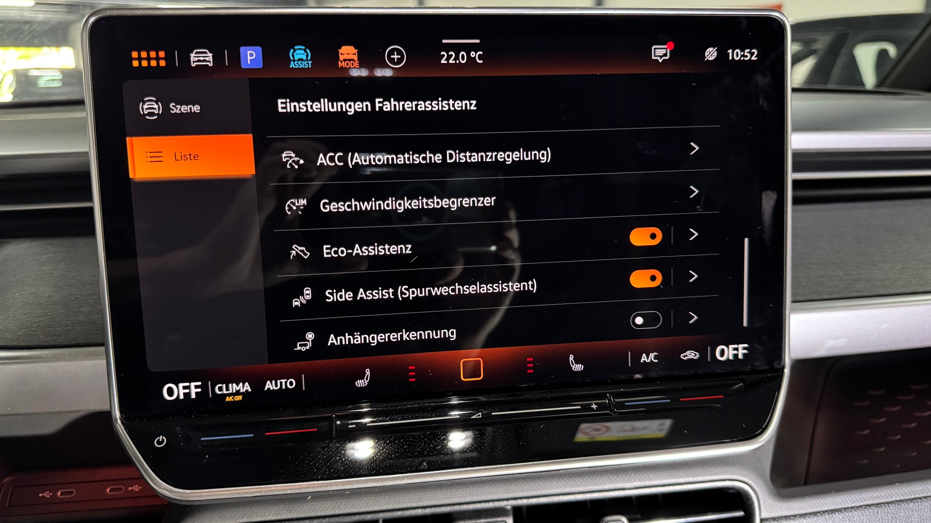VW ID.Buzz LWB GTX 4 Motion Allrad / 340PS / AHK-image-17