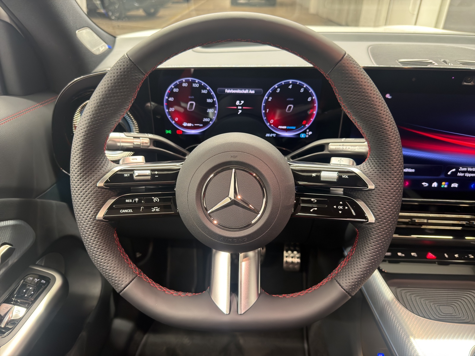 MERCEDES-BENZ GLB 220 AMG Line 4Matic-image-14
