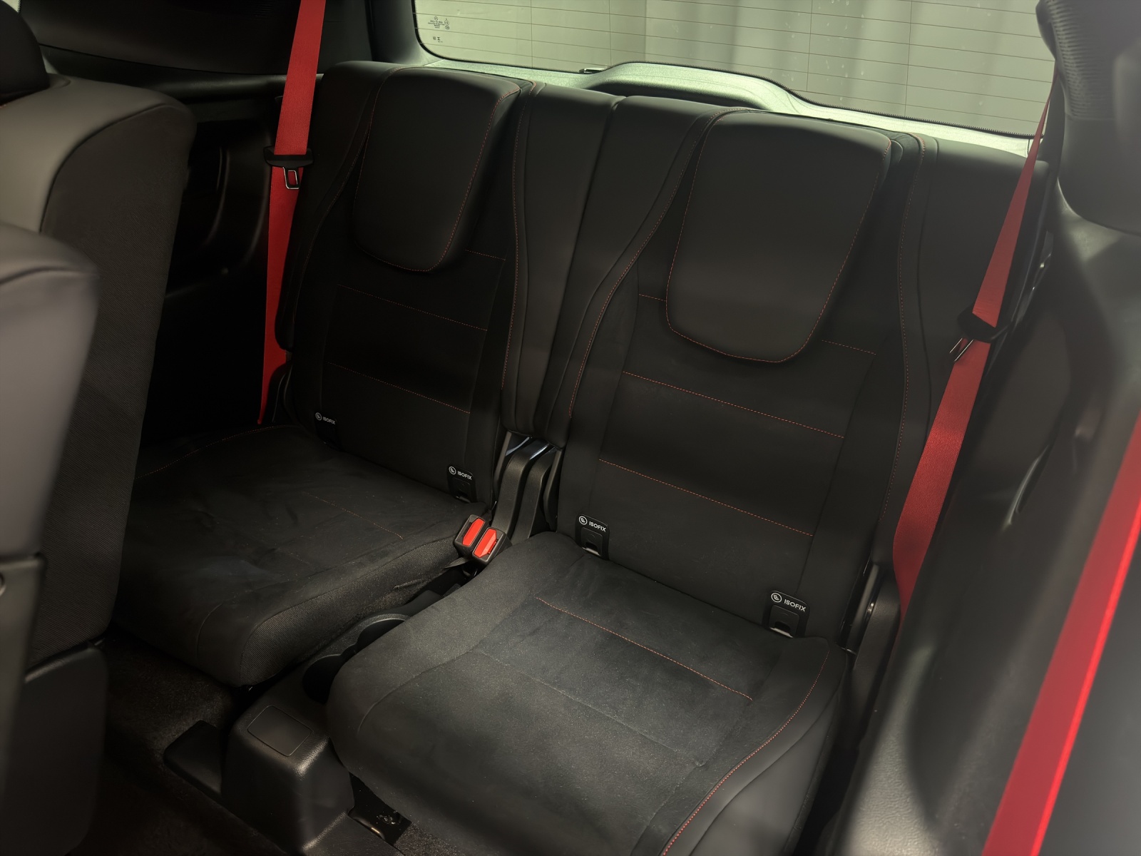 MERCEDES-BENZ GLB 220 AMG Line 4Matic-image-11