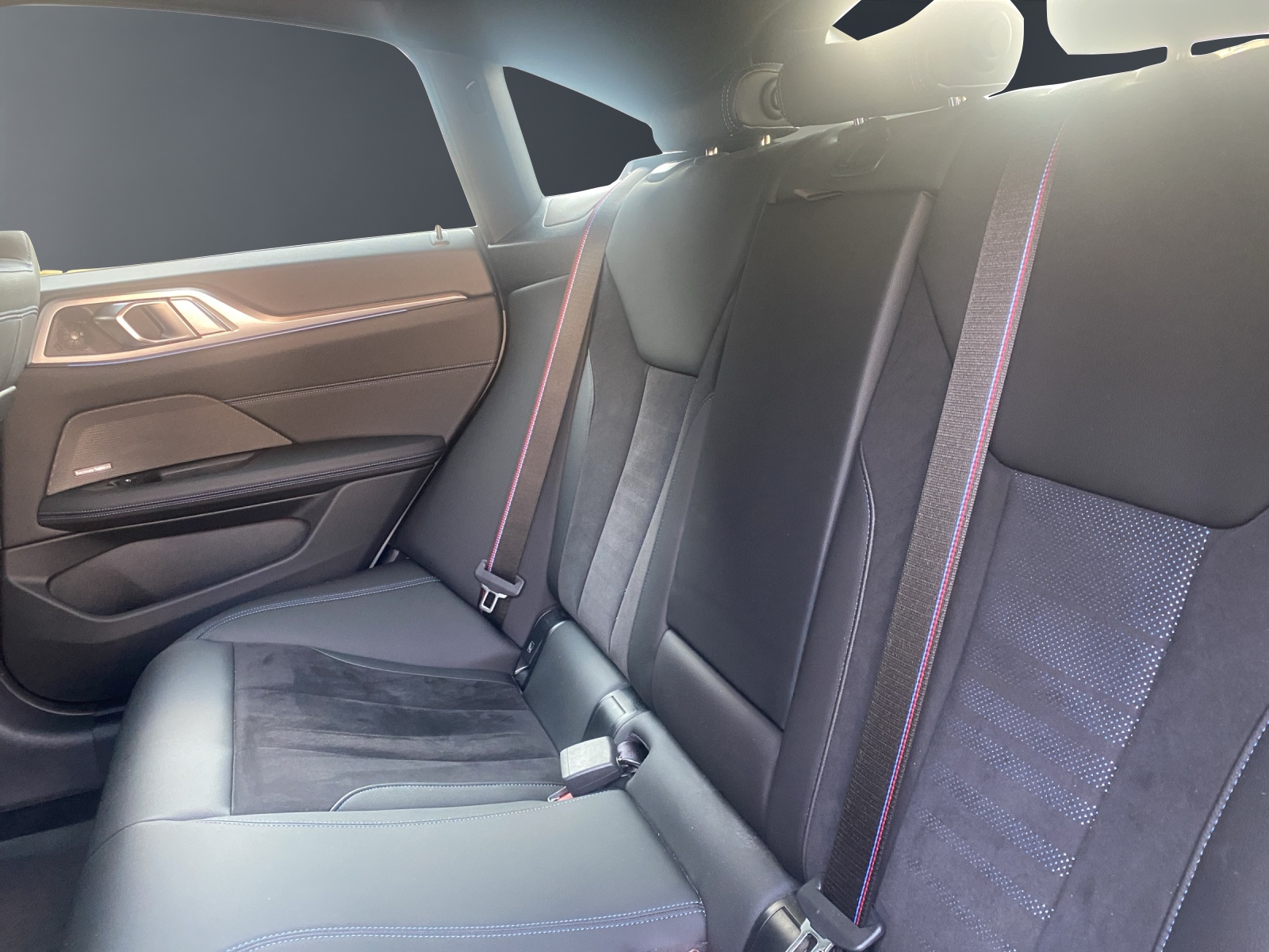 BMW i4 M50-image-12