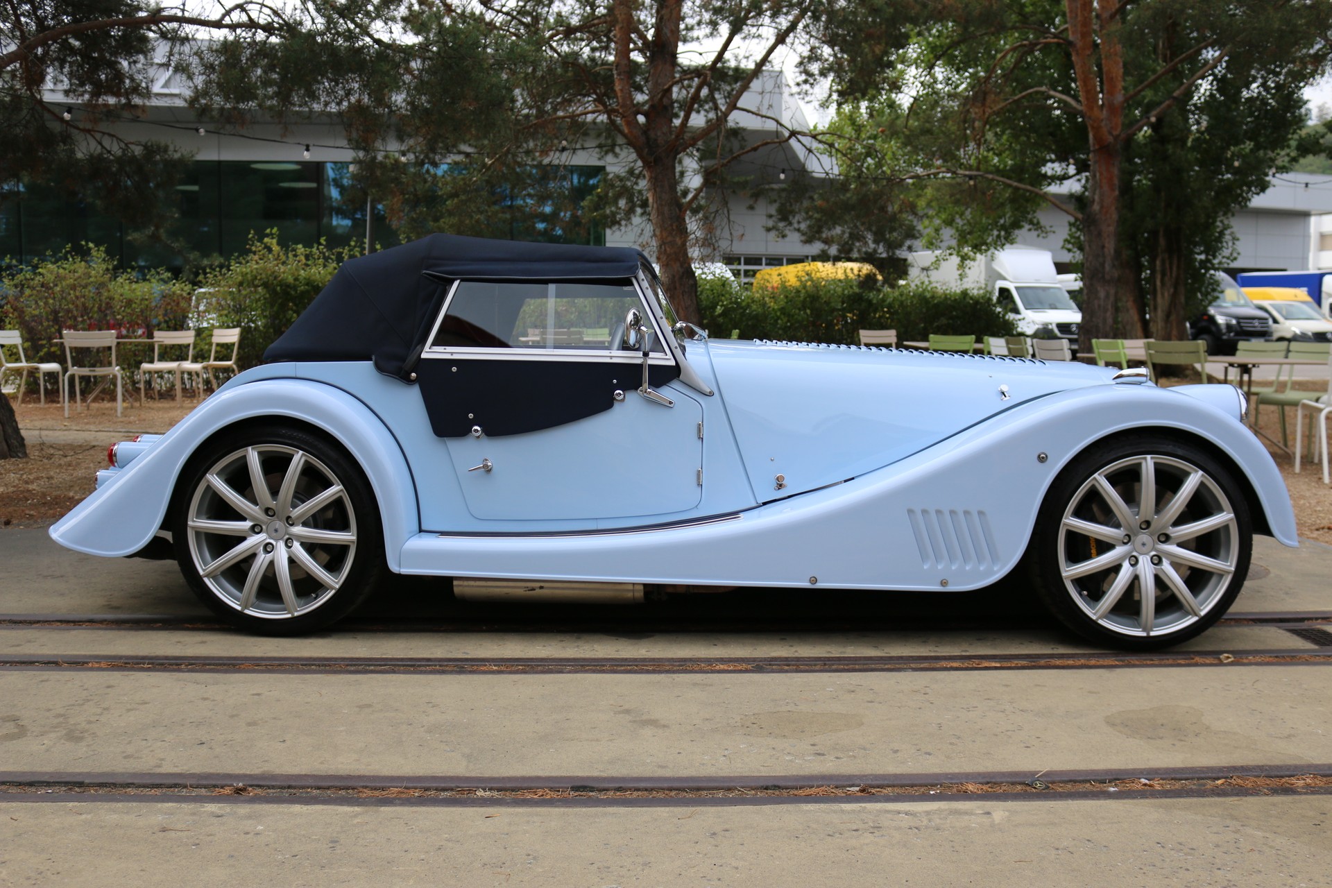 MORGAN Plus 8 4.8-image-2