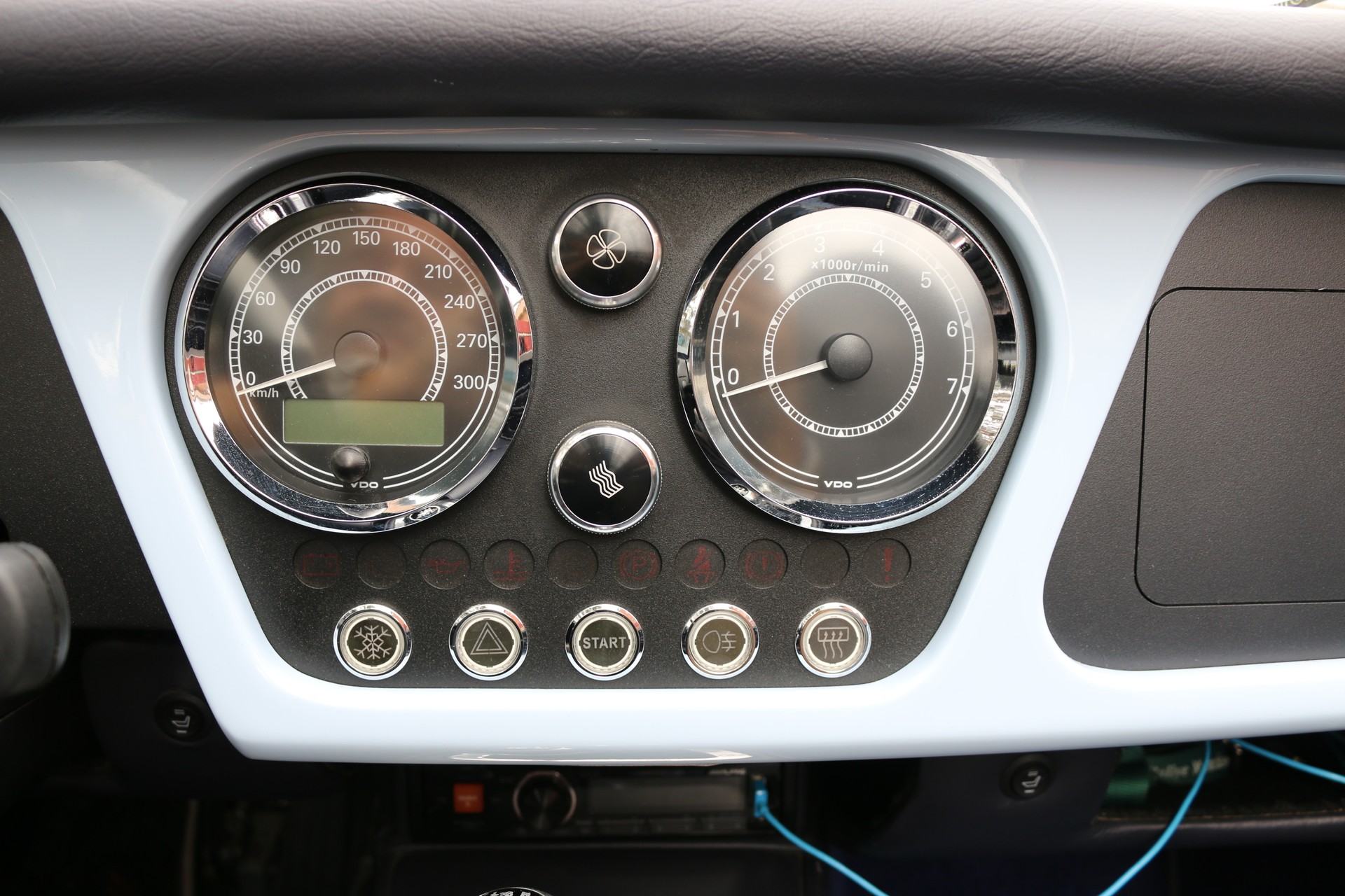 MORGAN Plus 8 4.8-image-8