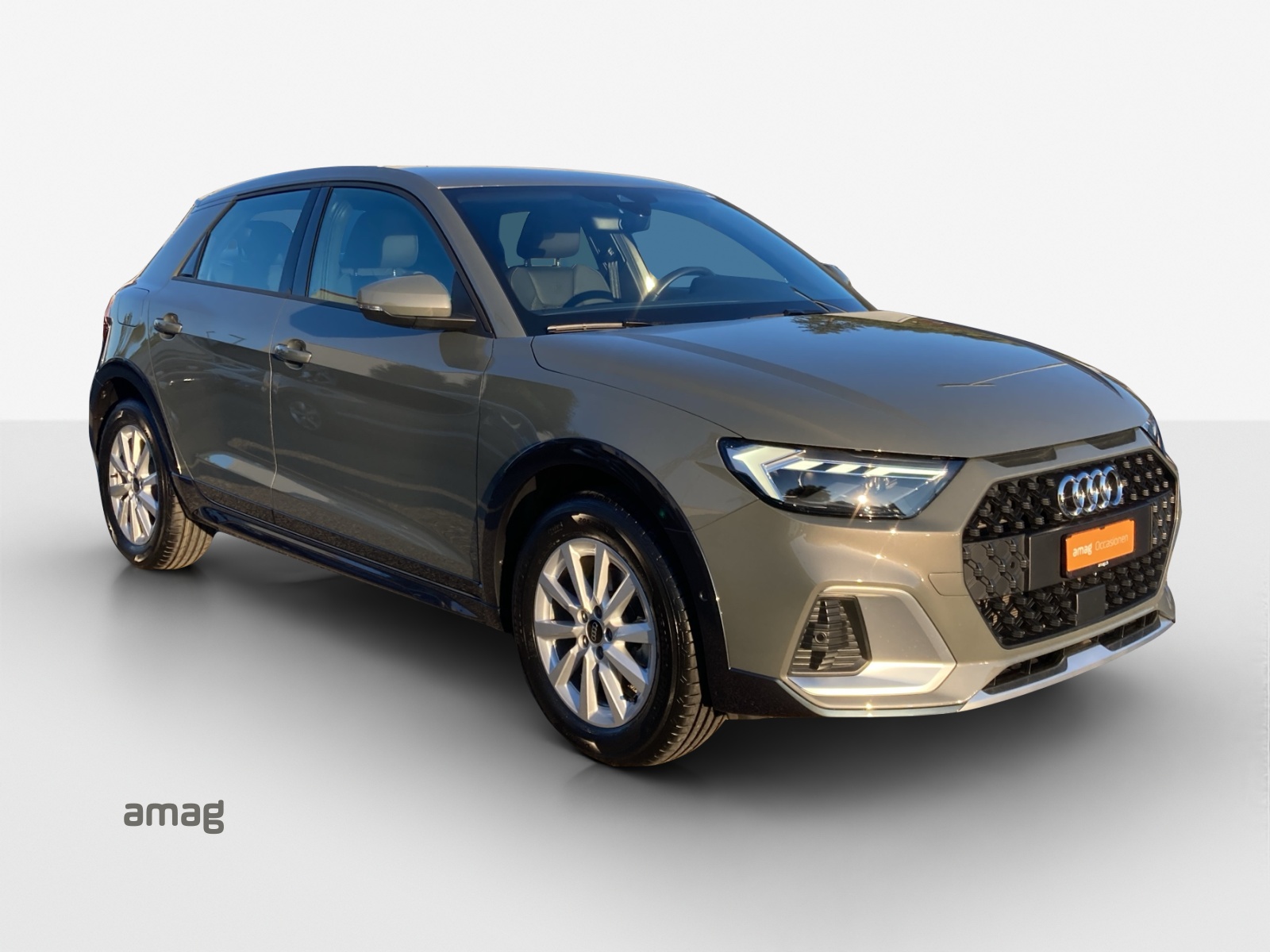 AUDI A1 allstreet 30 TFSI Attraction S-tronic-image-5
