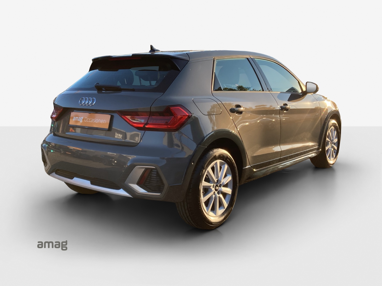 AUDI A1 allstreet 30 TFSI Attraction S-tronic-image-4