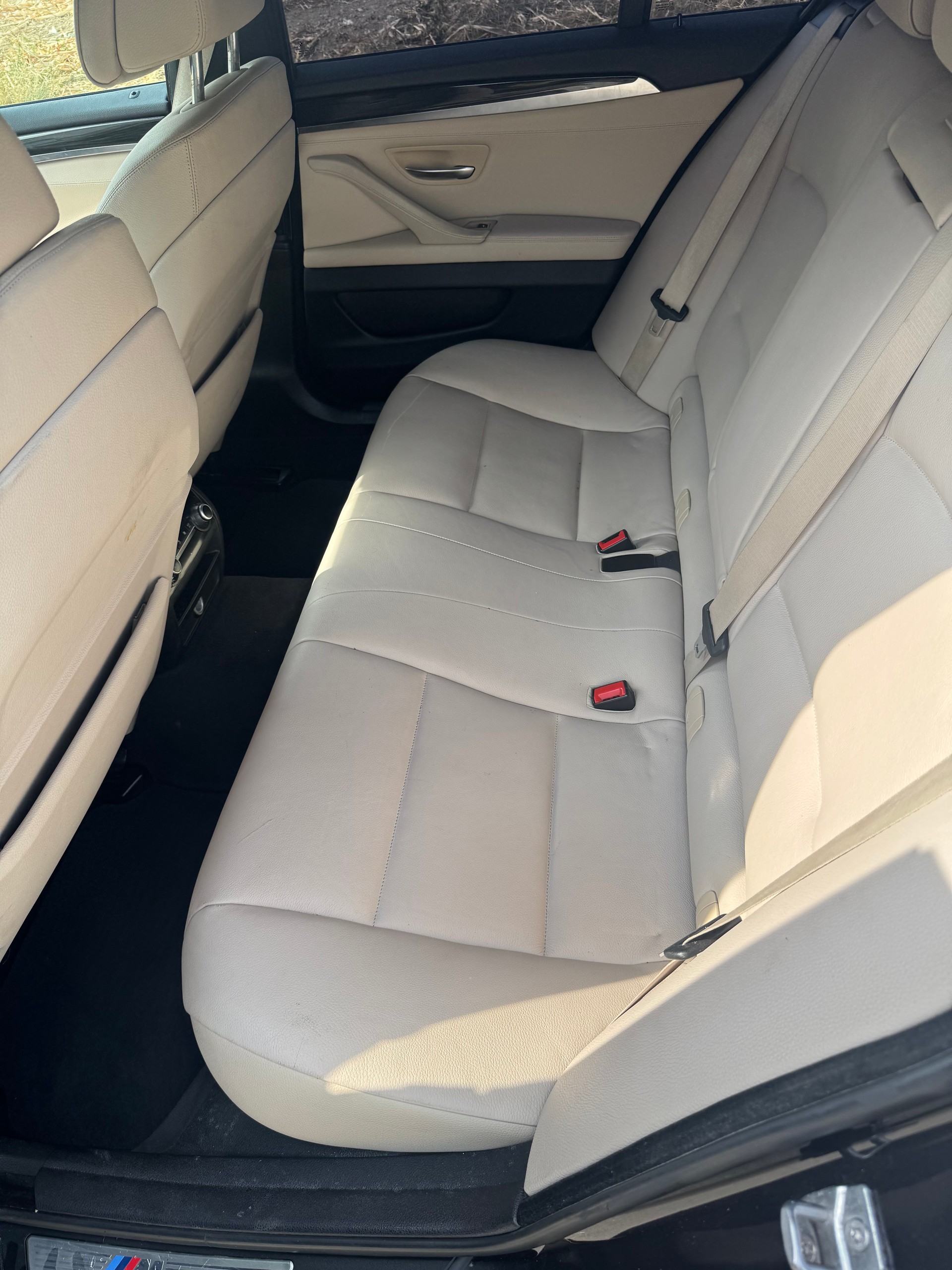 BMW M550d xDrive Touring Steptronic-image-12