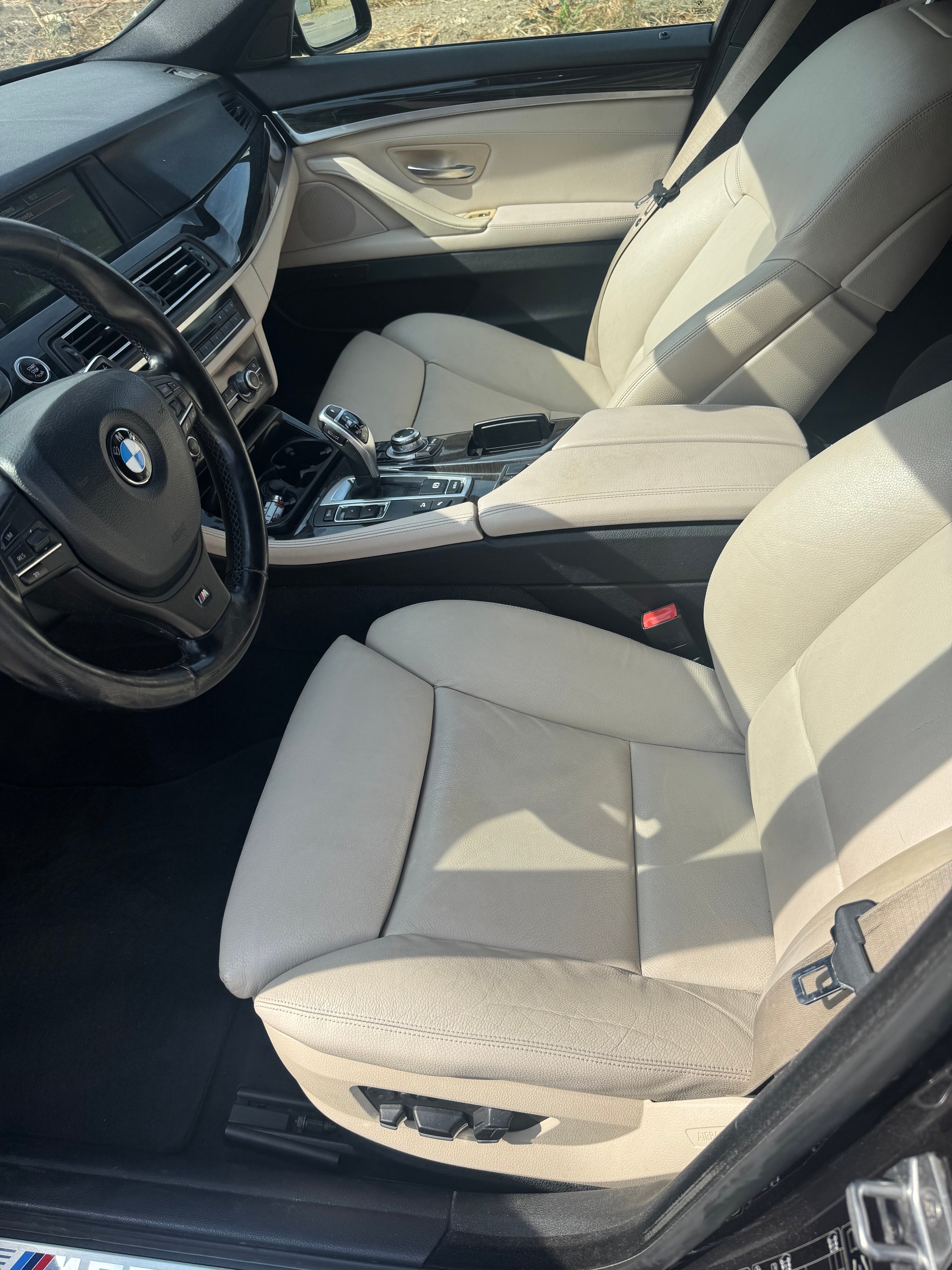 BMW M550d xDrive Touring Steptronic-image-13