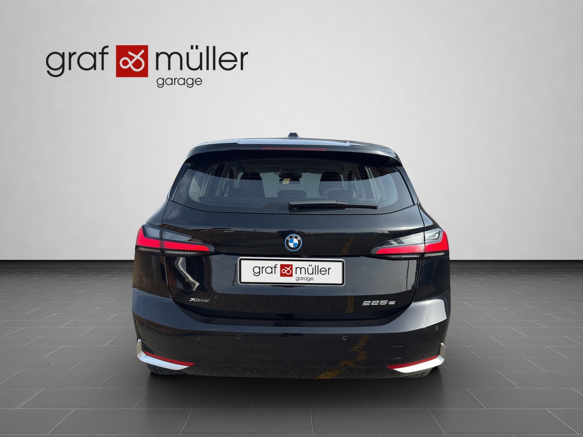 BMW 225e xDrive Active Tourer-image-17