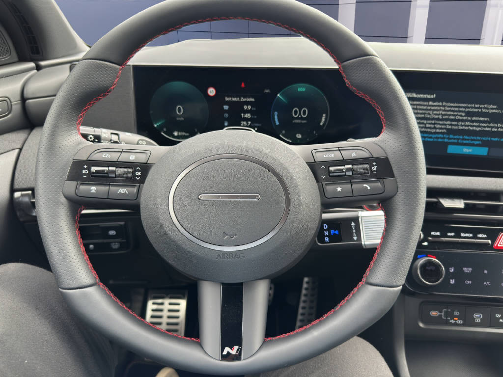 HYUNDAI TUCSON 1.6 T-GDi Hybrid N-Line 4WD-image-13