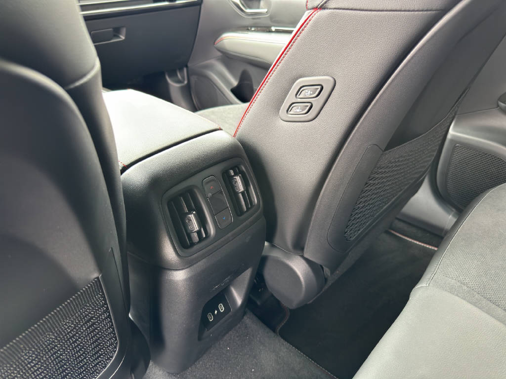 HYUNDAI TUCSON 1.6 T-GDi Hybrid N-Line 4WD-image-19