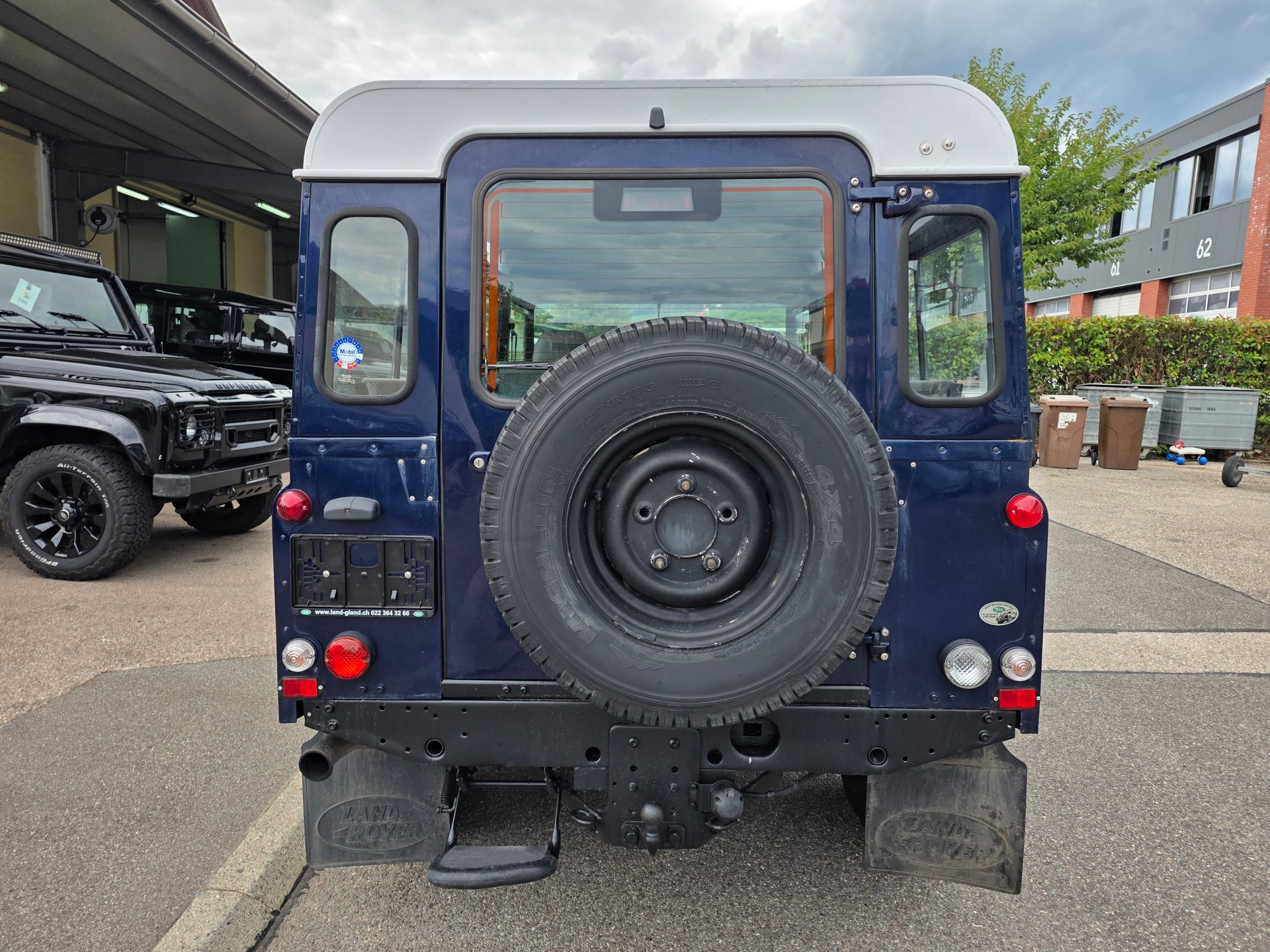 LAND ROVER Defender 110 SW 2.5 Td5-image-5