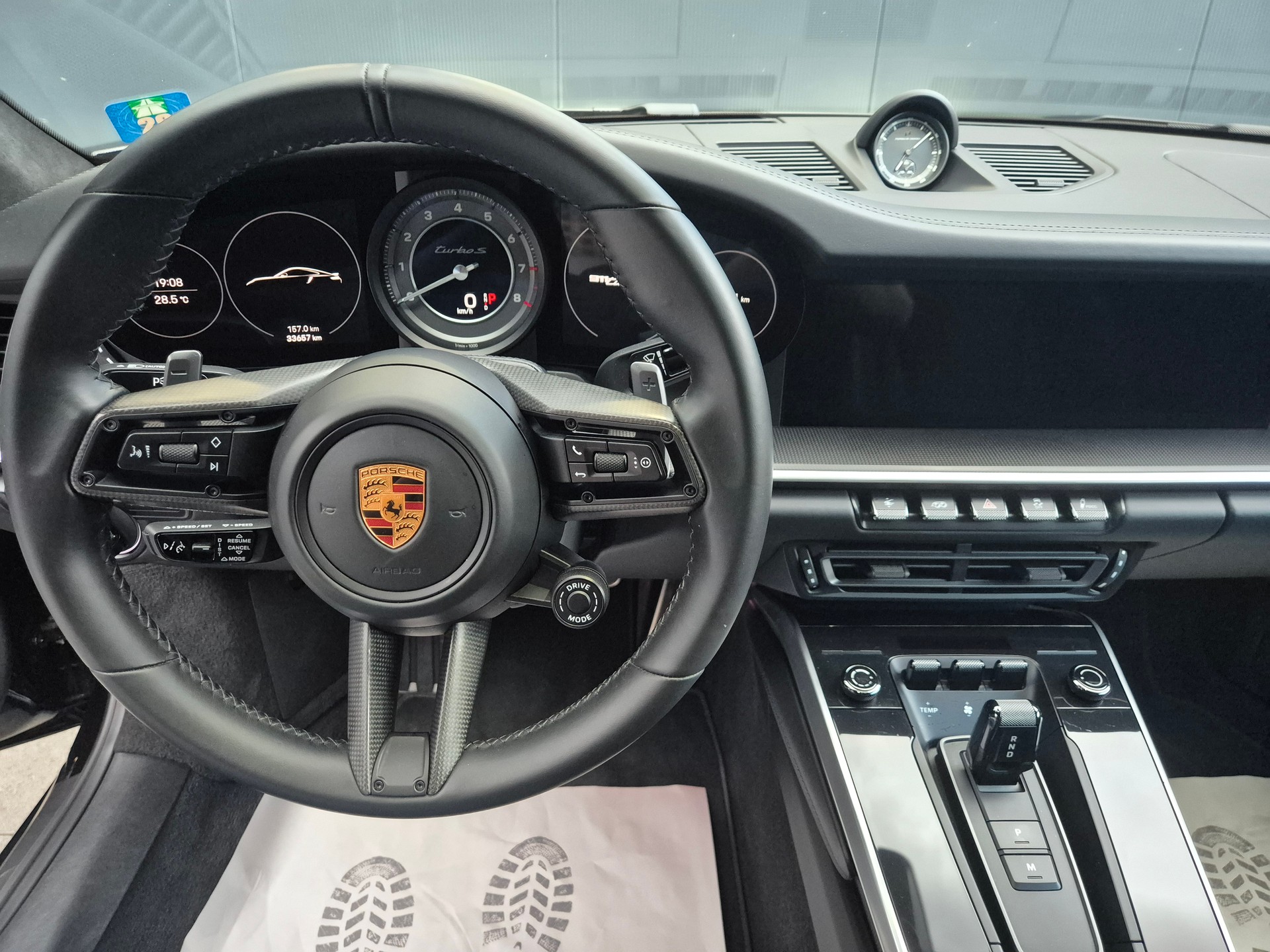 PORSCHE 911 Turbo S PDK-image-9