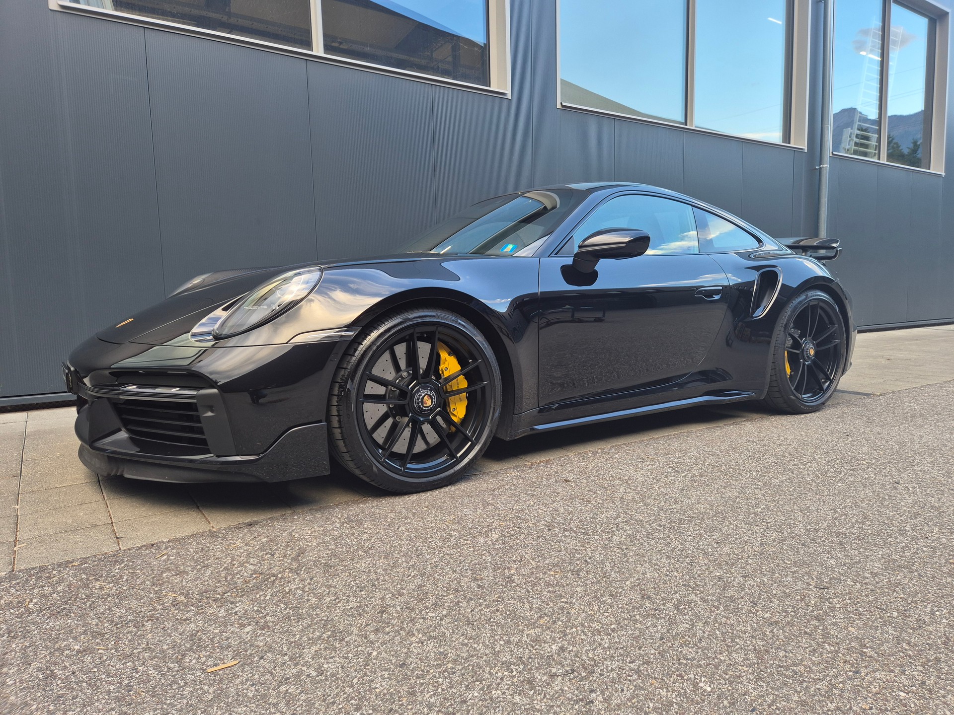 PORSCHE 911 Turbo S PDK-image-0