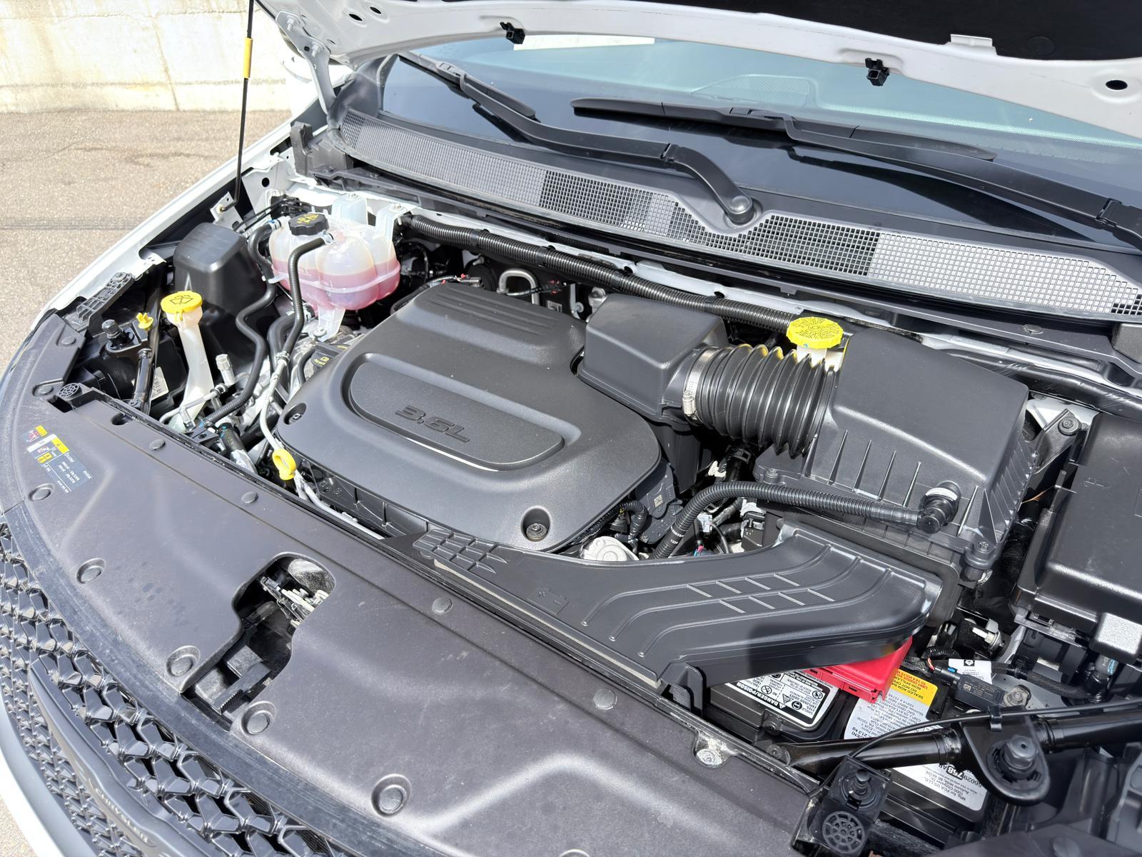 CHRYSLER PACIFICA 3.6-V6 LIMITED AWD 4x4 7 Plätzer-image-9