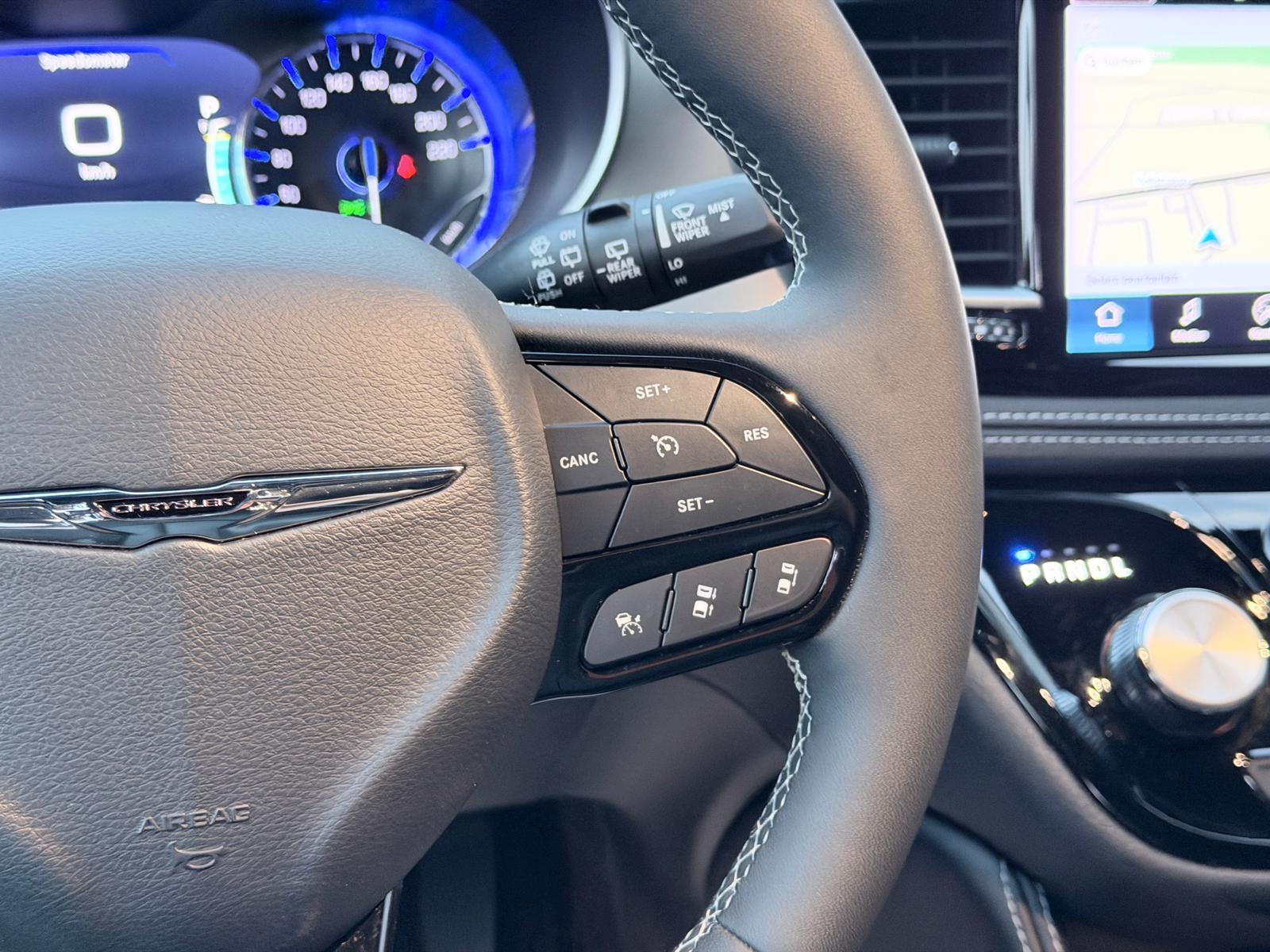 CHRYSLER PACIFICA 3.6-V6 LIMITED AWD 4x4 7 Plätzer-image-8